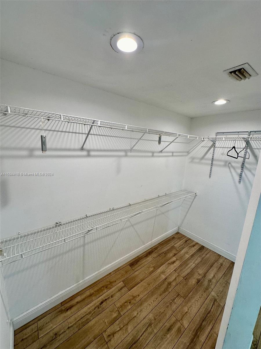 SECTOR 4 - Residential Lease