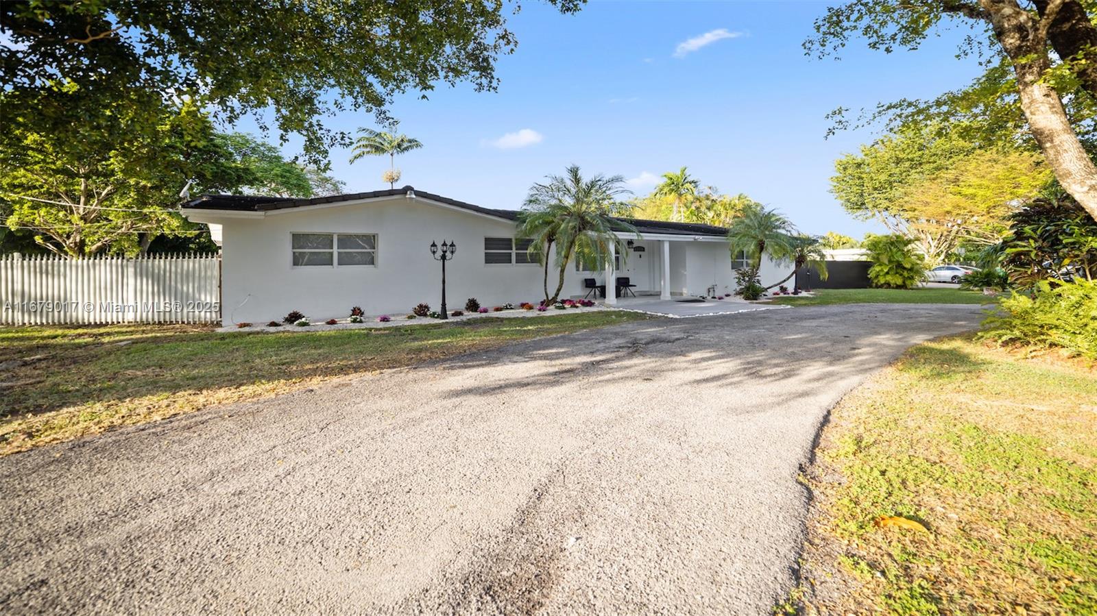 CARIBBEAN ESTATES - Residential
