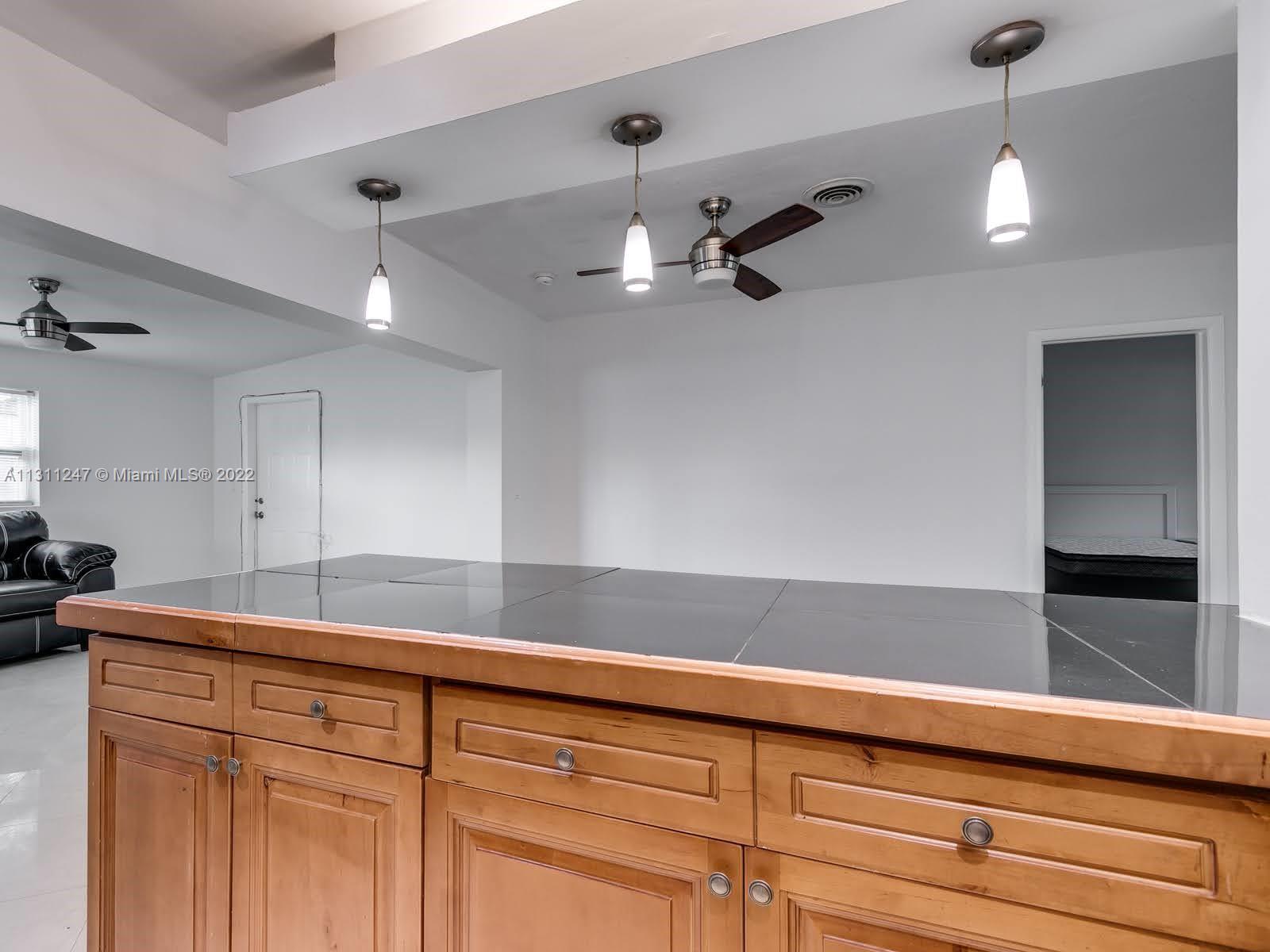PICKWICK LAKE ESTATES SEC - Residential Lease