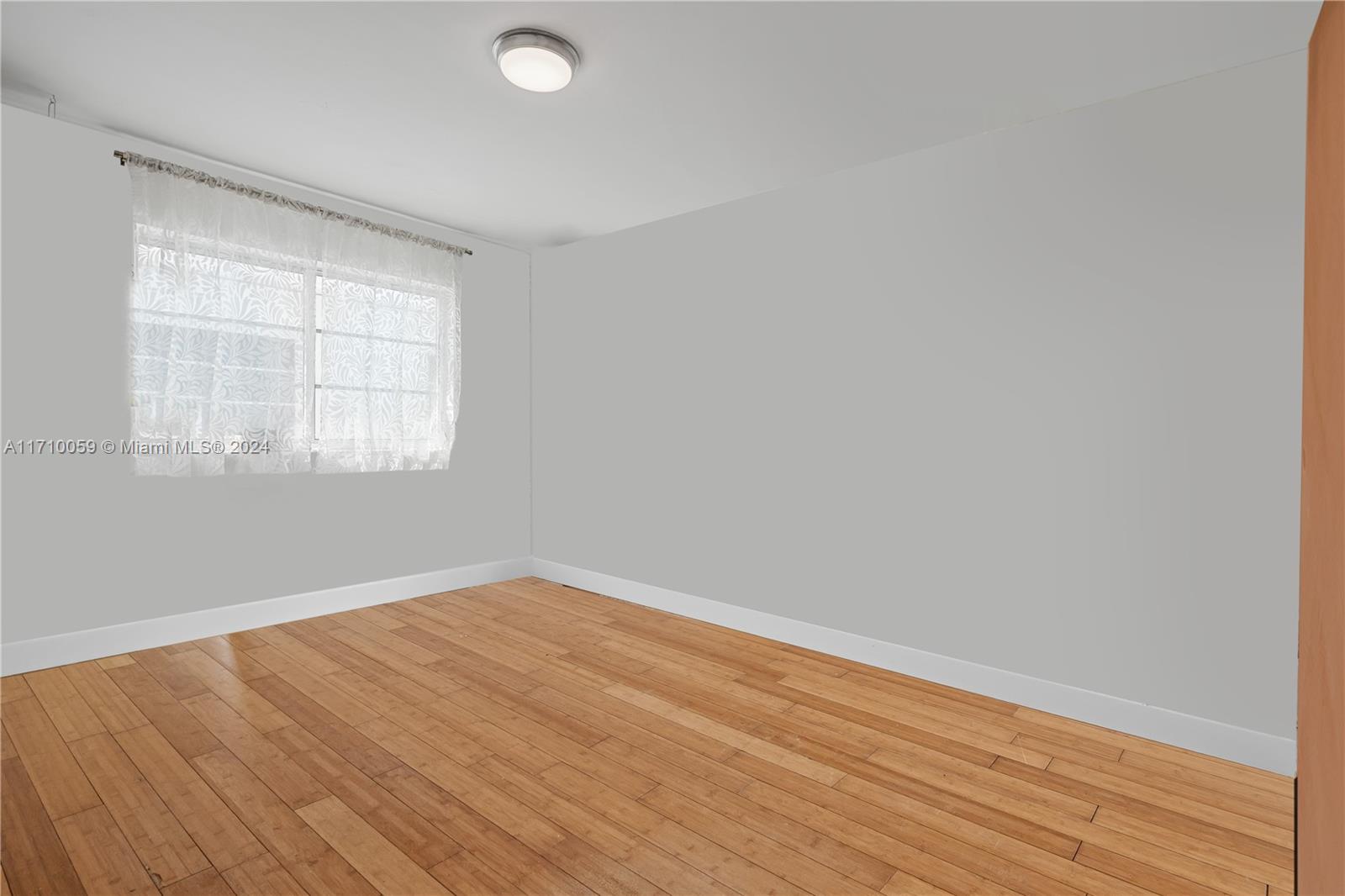 TATUM WATERWAY SUB - Residential Lease