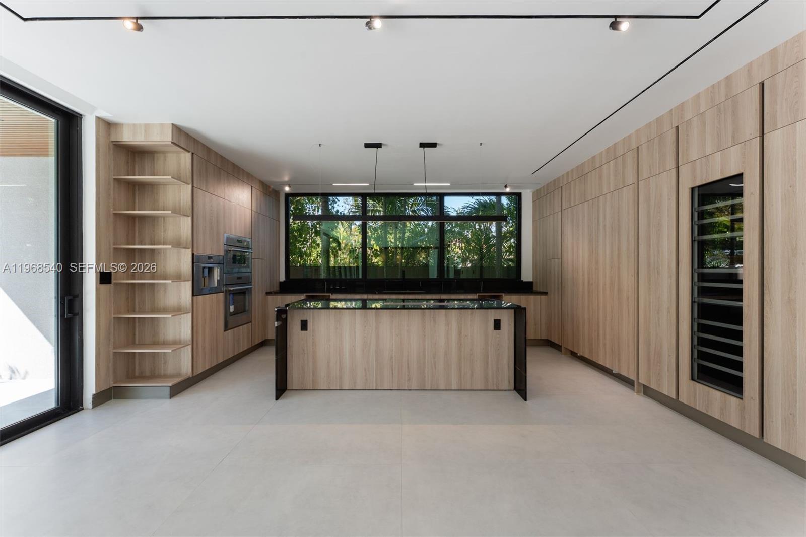 GROVES EXTENSION - Residential