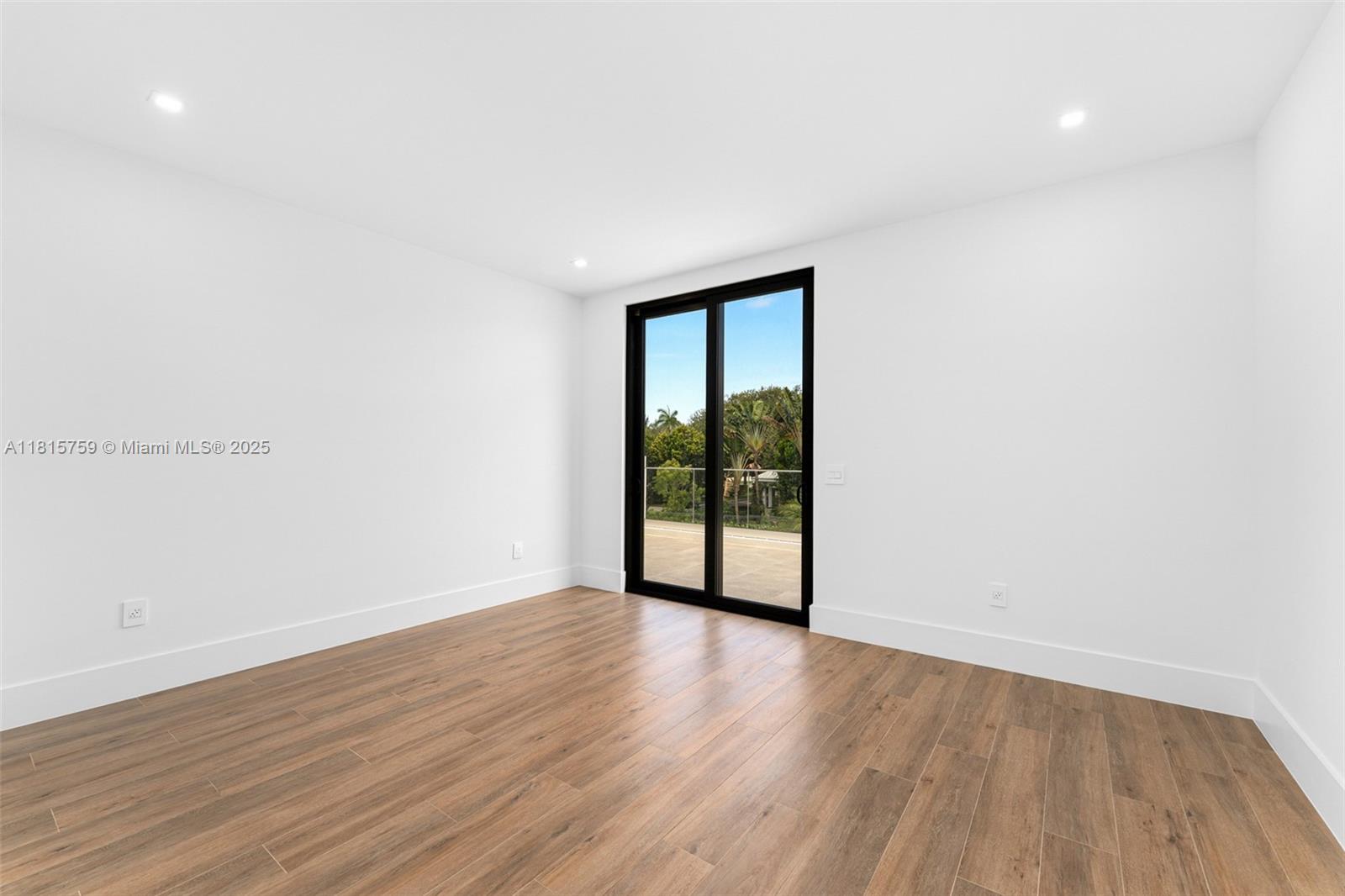 RIDGELINE ESTATES - Residential