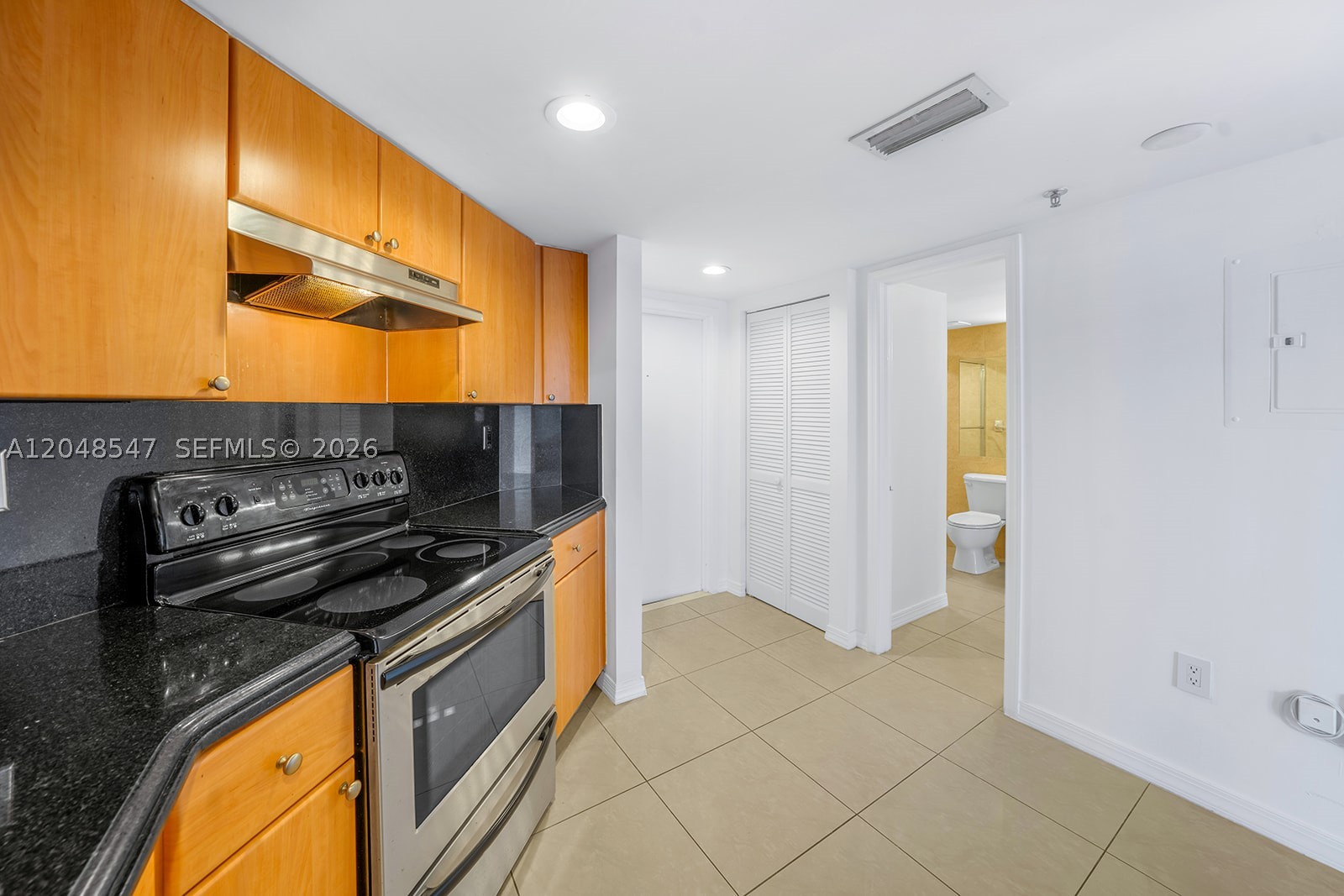 CORAL PALMS CONDO - Residential Lease