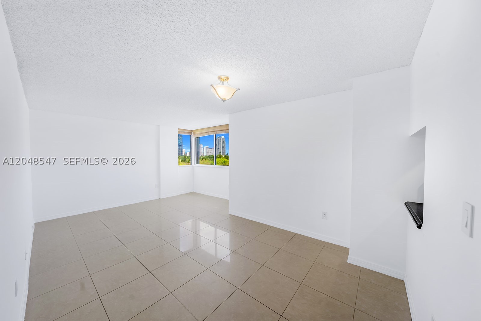 CORAL PALMS CONDO - Residential Lease