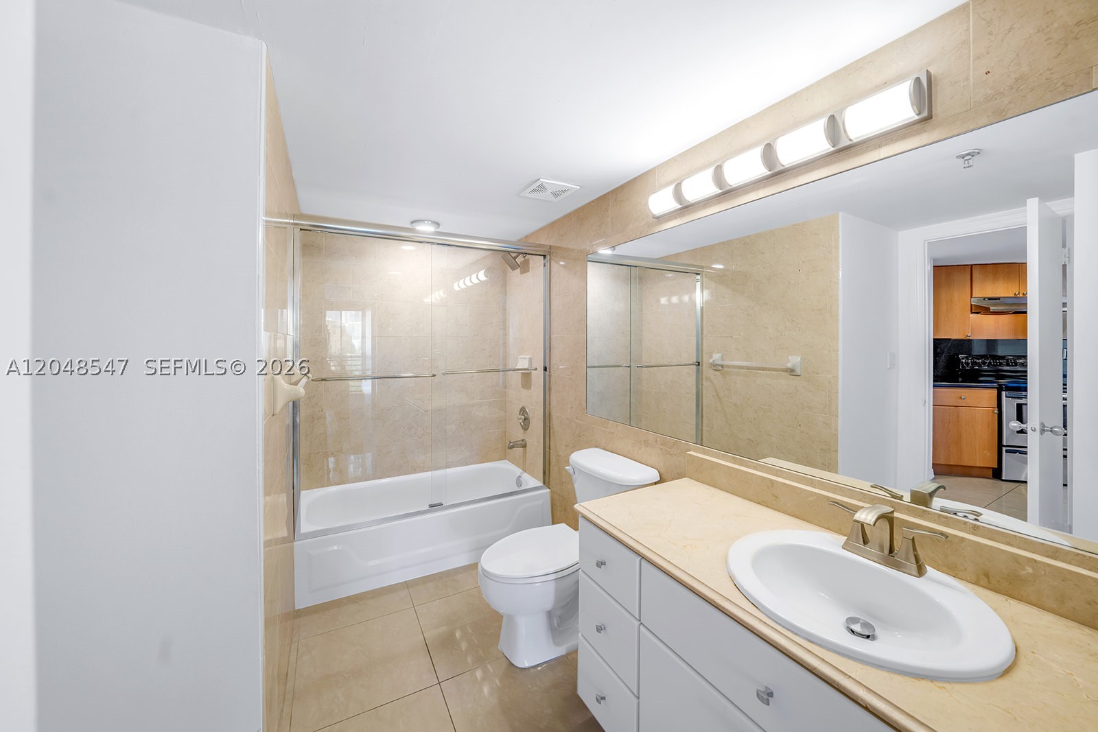 CORAL PALMS CONDO - Residential Lease