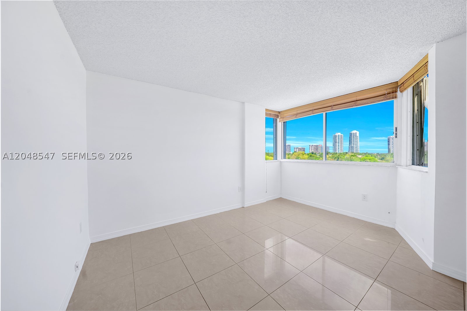 CORAL PALMS CONDO - Residential Lease