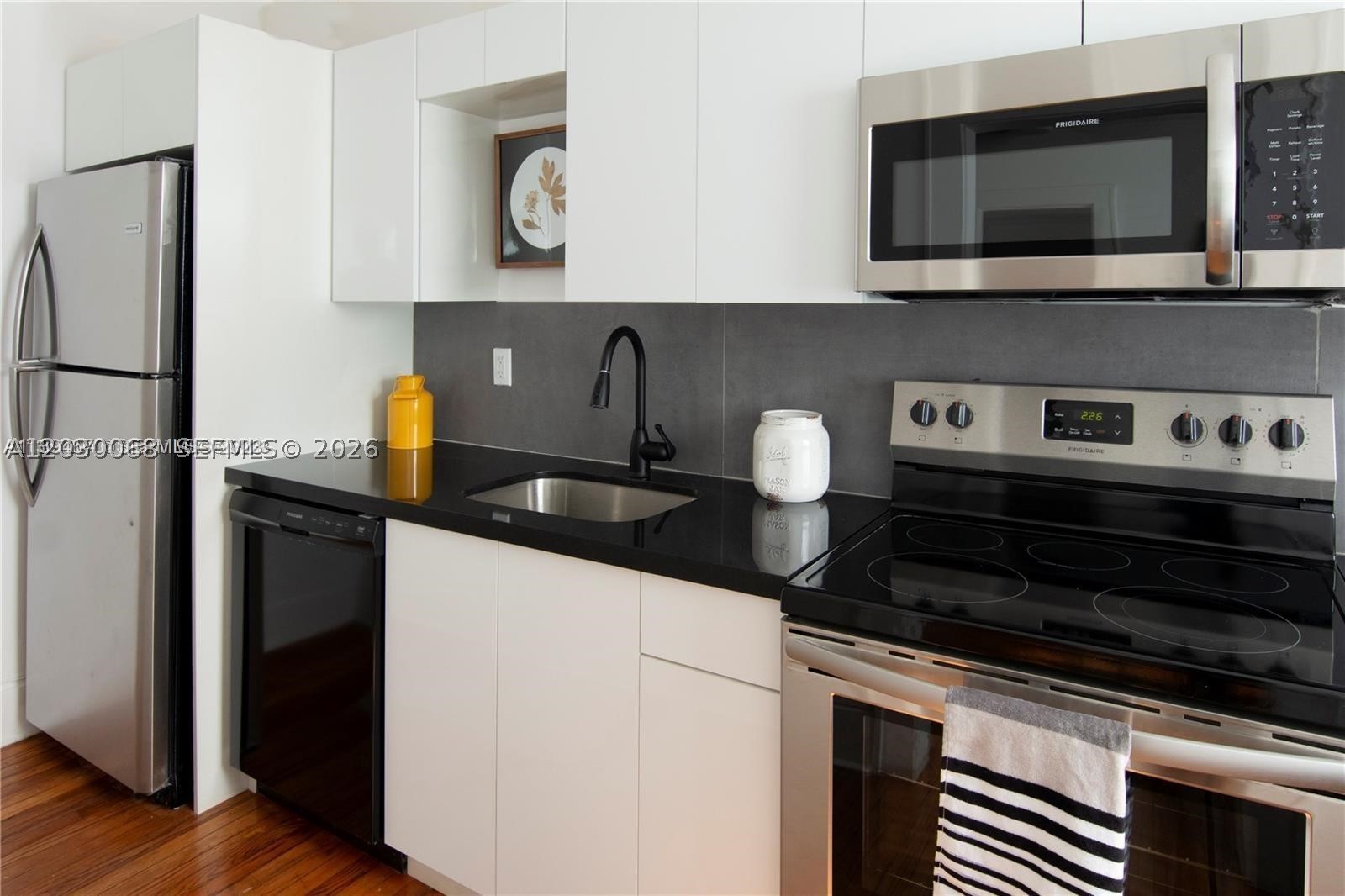 MENDOZA CONDO - Residential Lease