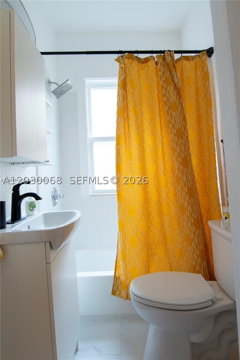 MENDOZA CONDO - Residential Lease