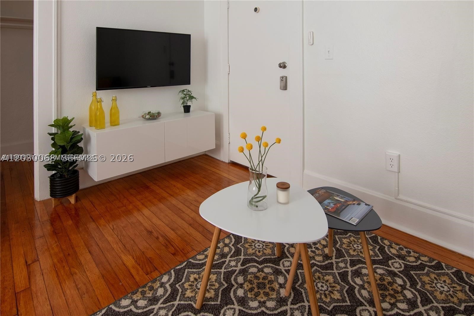 MENDOZA CONDO - Residential Lease