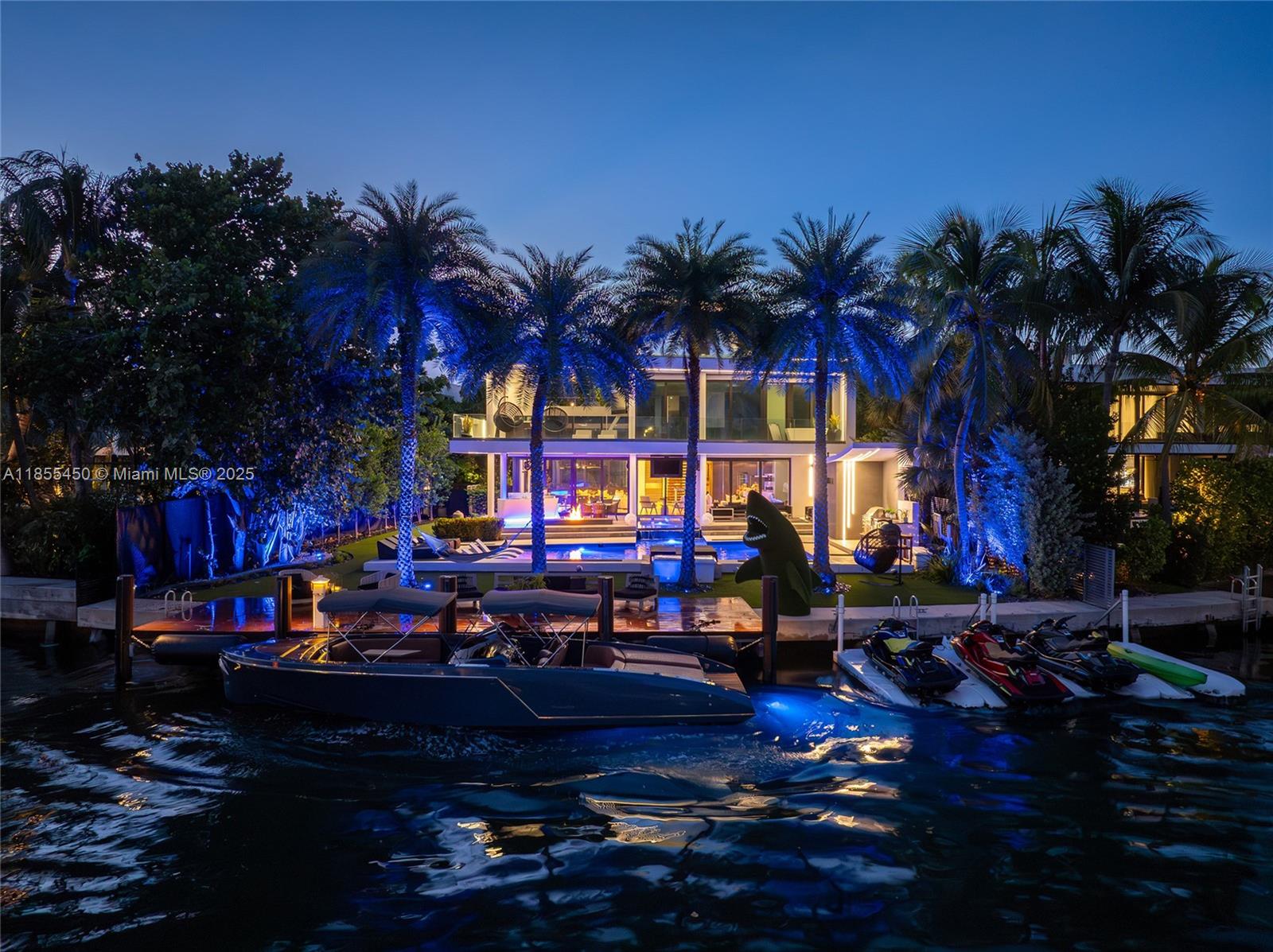 SURPRISE POINT - Residential