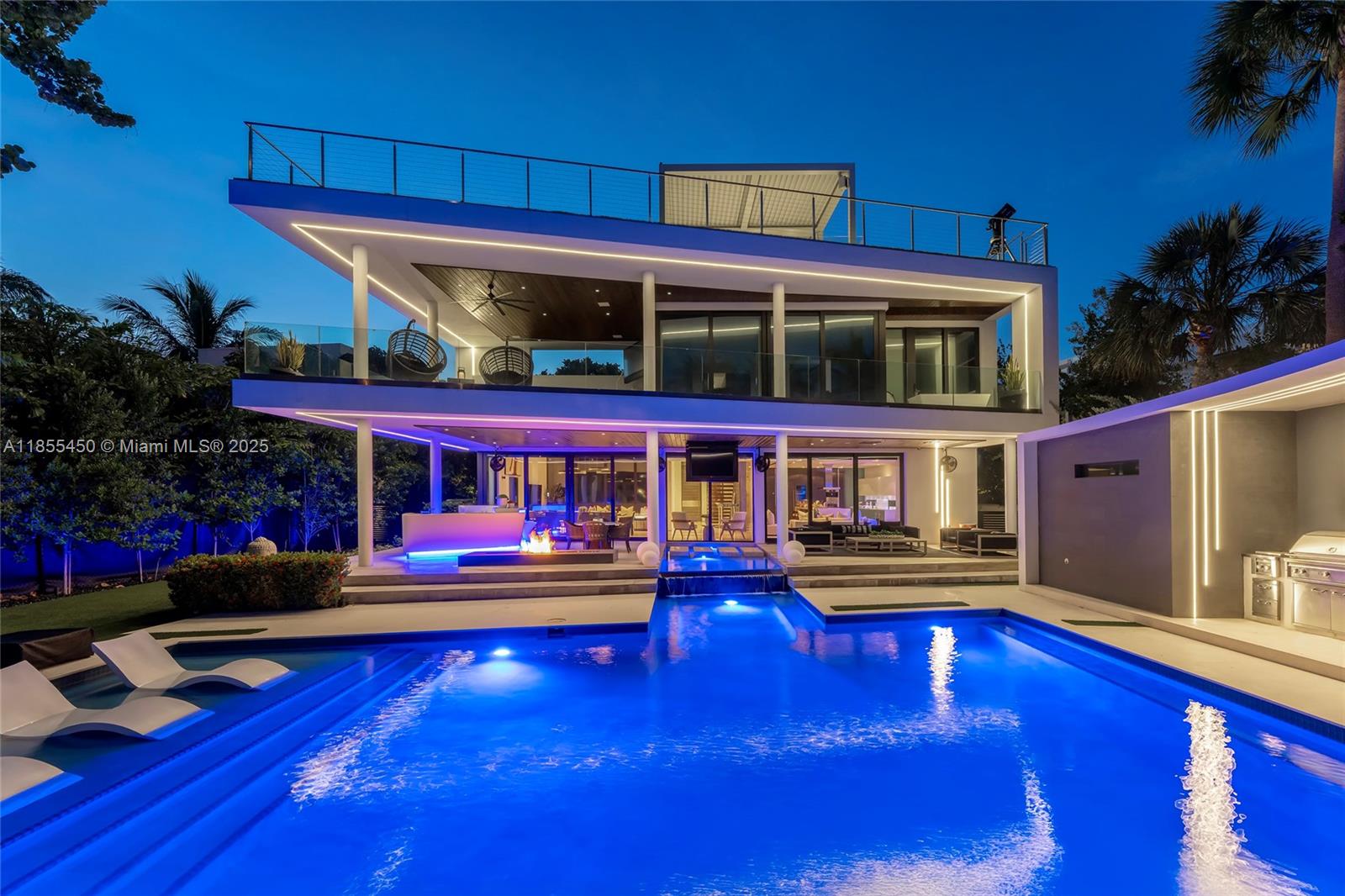 SURPRISE POINT - Residential