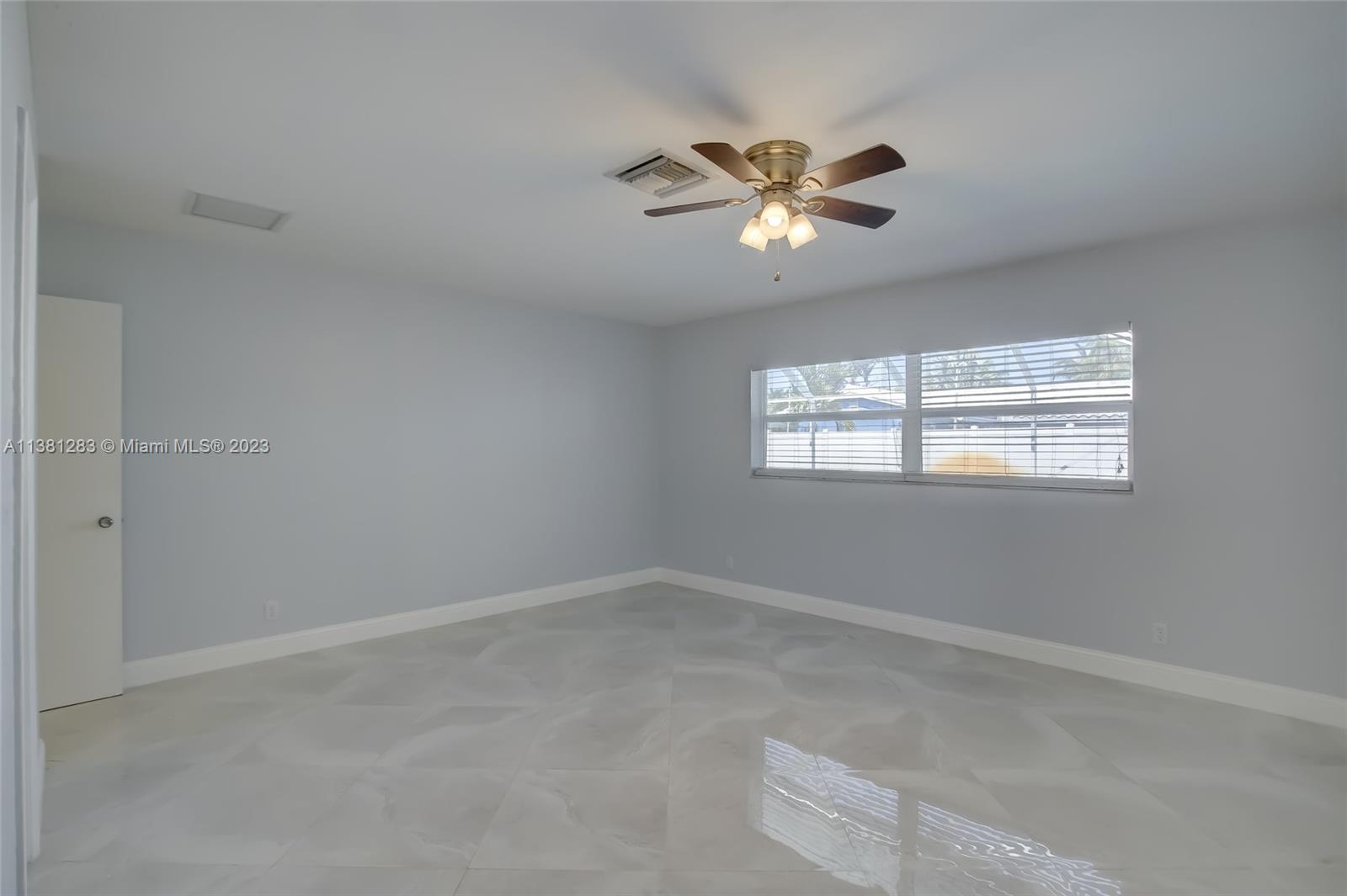 CORAL HIGHLANDS - Residential Lease