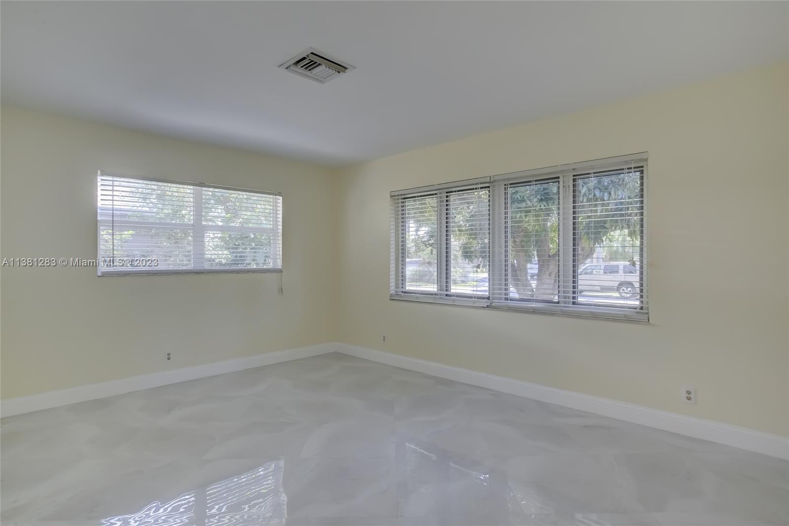 CORAL HIGHLANDS - Residential Lease