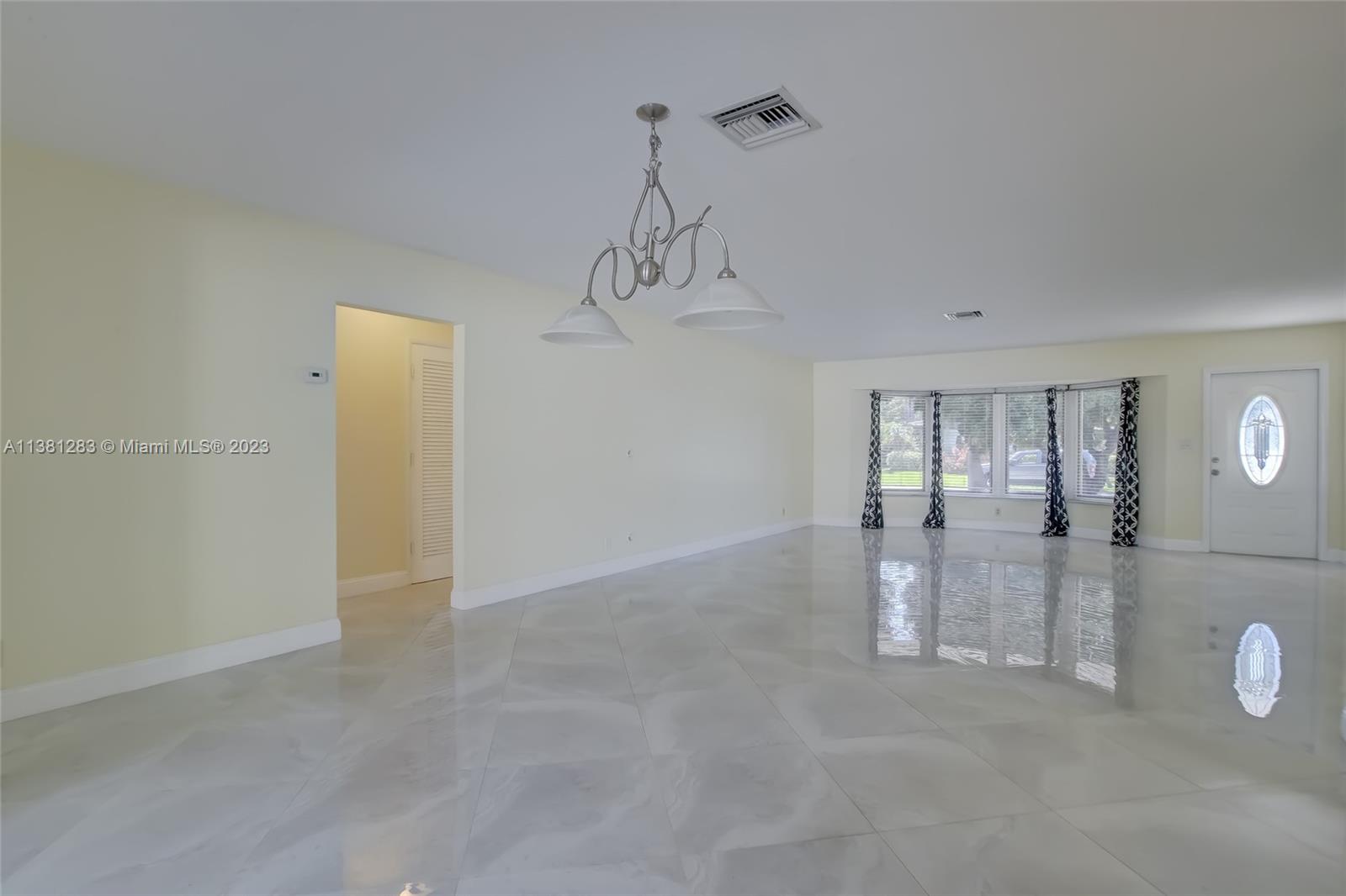 CORAL HIGHLANDS - Residential Lease
