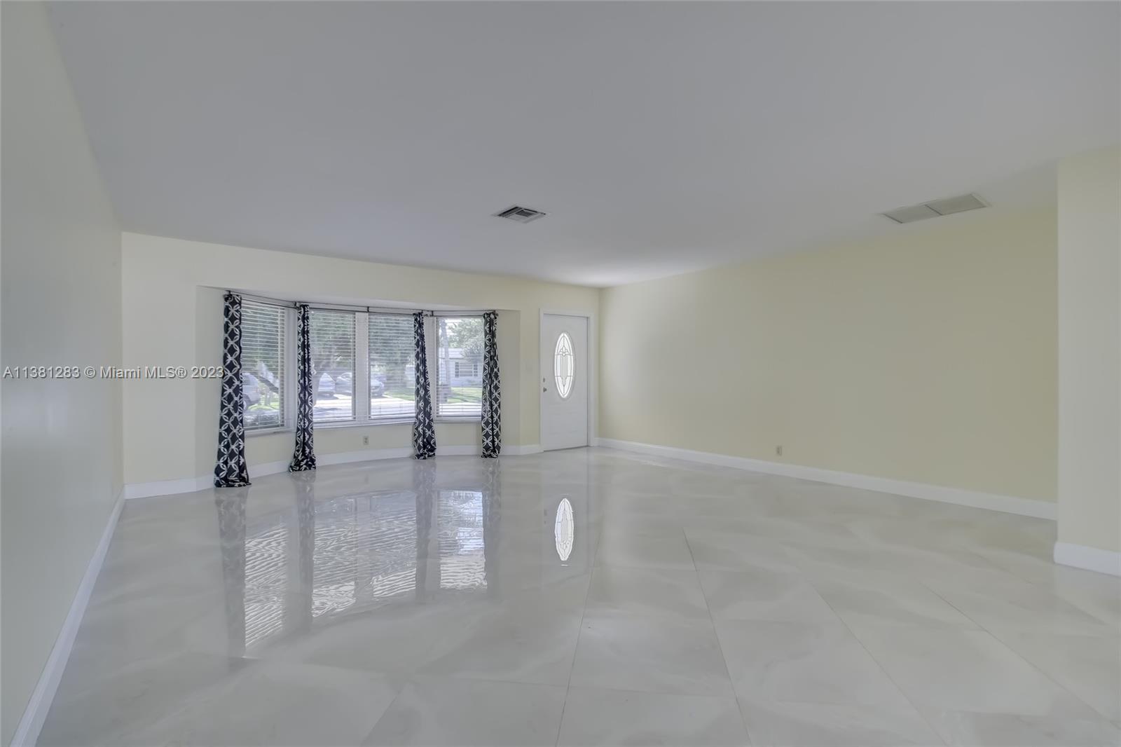 CORAL HIGHLANDS - Residential Lease