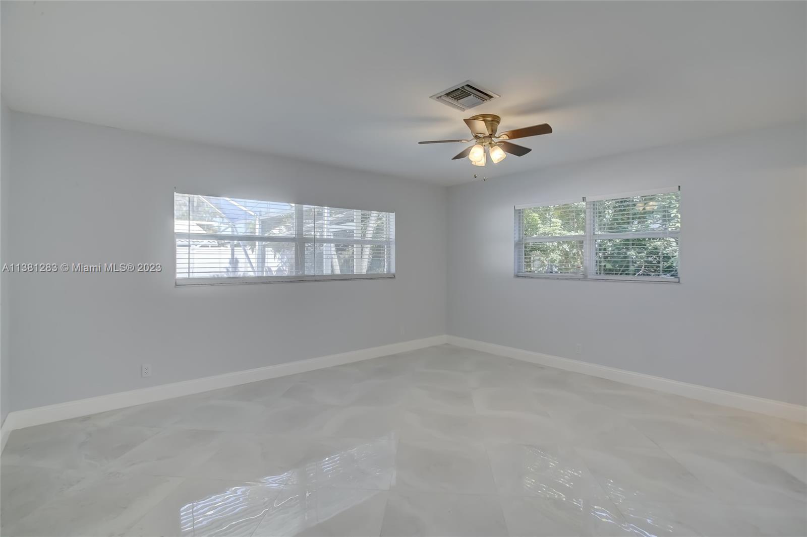 CORAL HIGHLANDS - Residential Lease