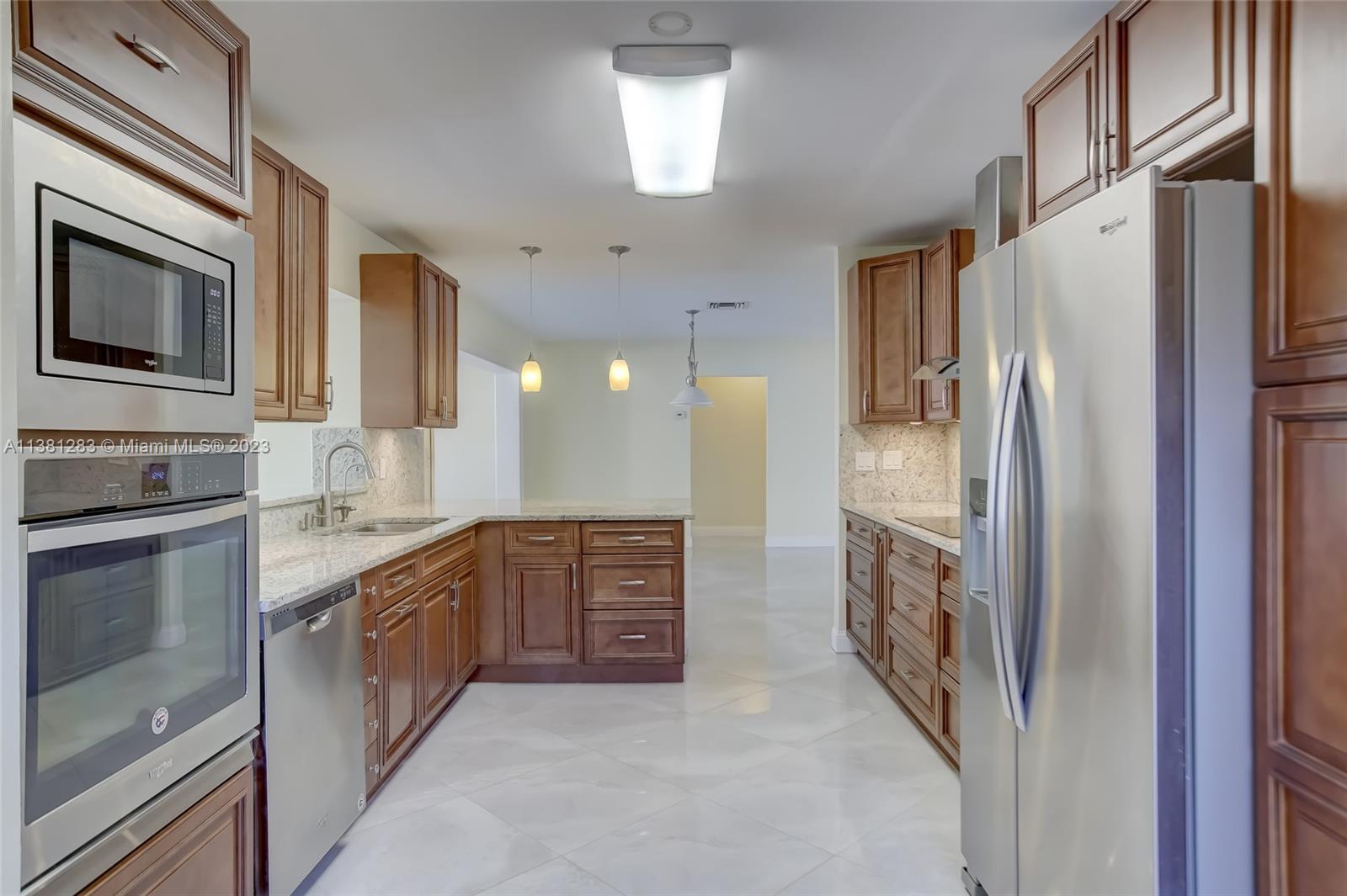 CORAL HIGHLANDS - Residential Lease