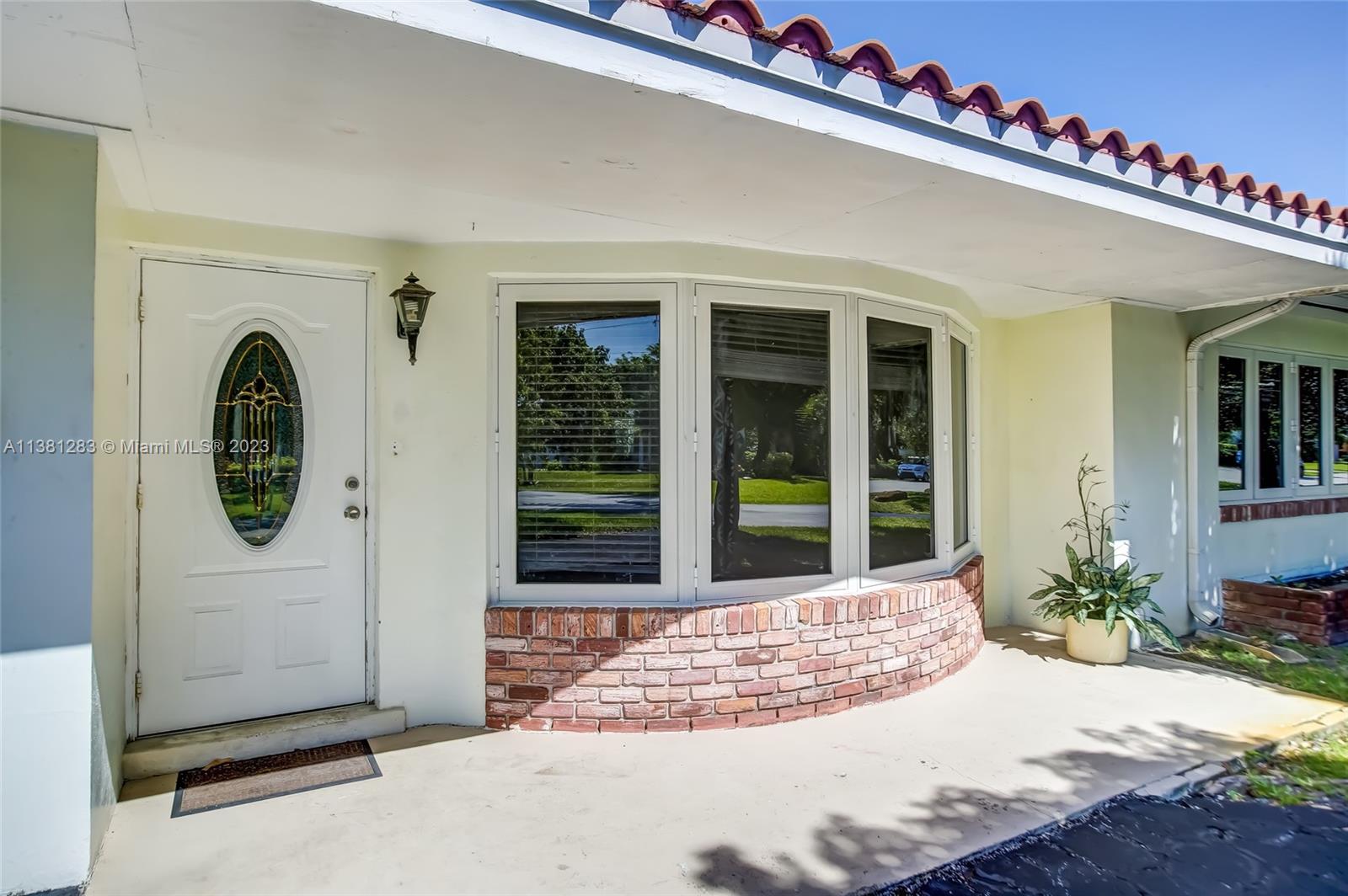 CORAL HIGHLANDS - Residential Lease