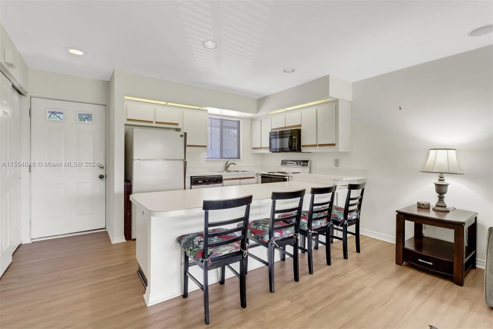 EAGLE CREEK CONDOMINIUM NO - Residential
