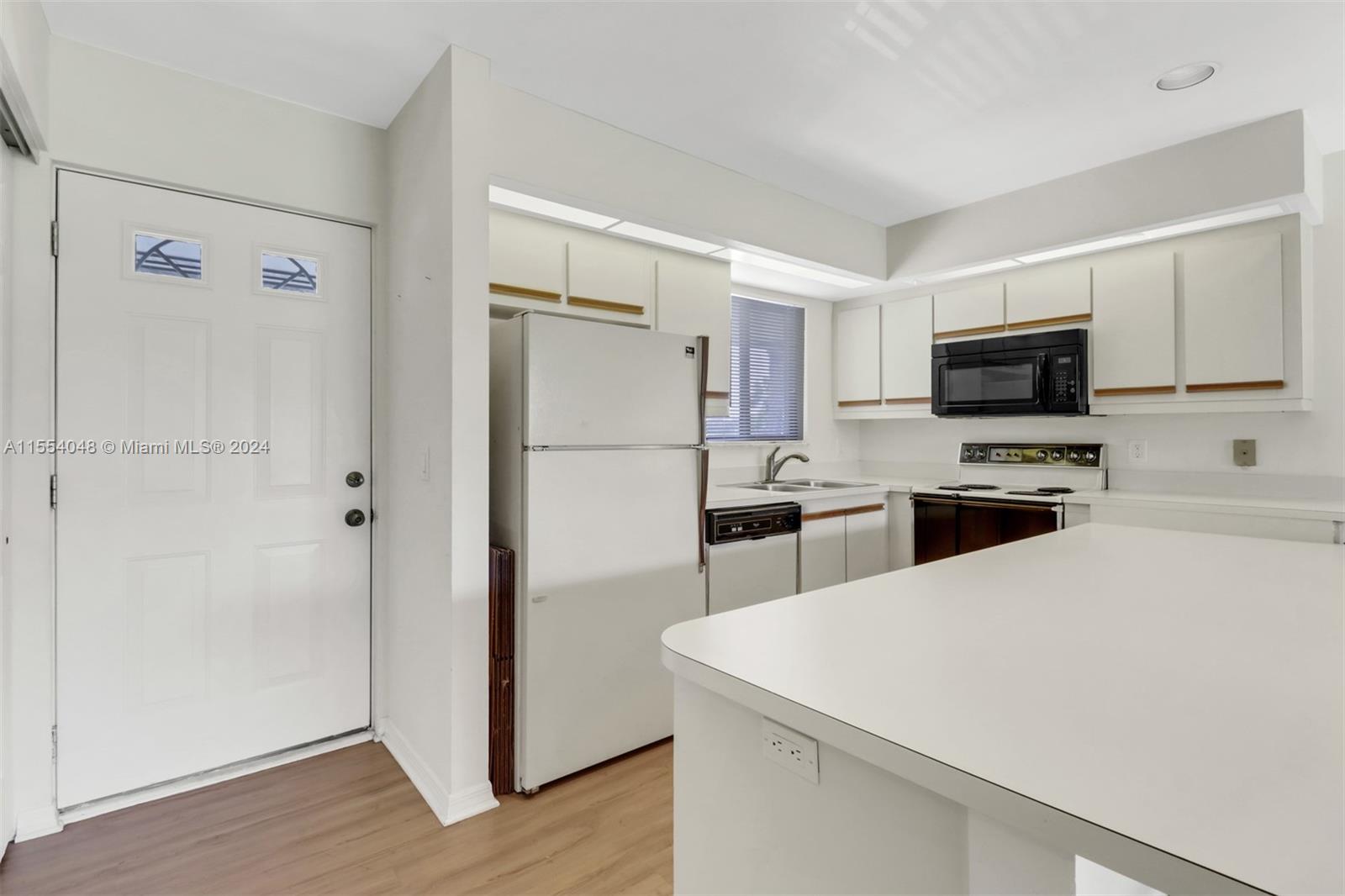 EAGLE CREEK CONDOMINIUM NO - Residential