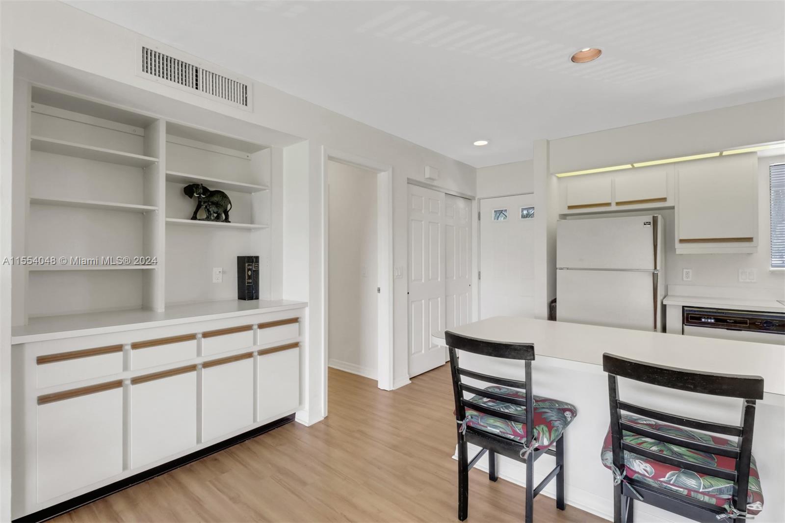 EAGLE CREEK CONDOMINIUM NO - Residential