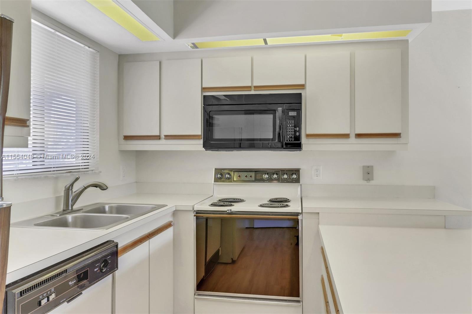EAGLE CREEK CONDOMINIUM NO - Residential