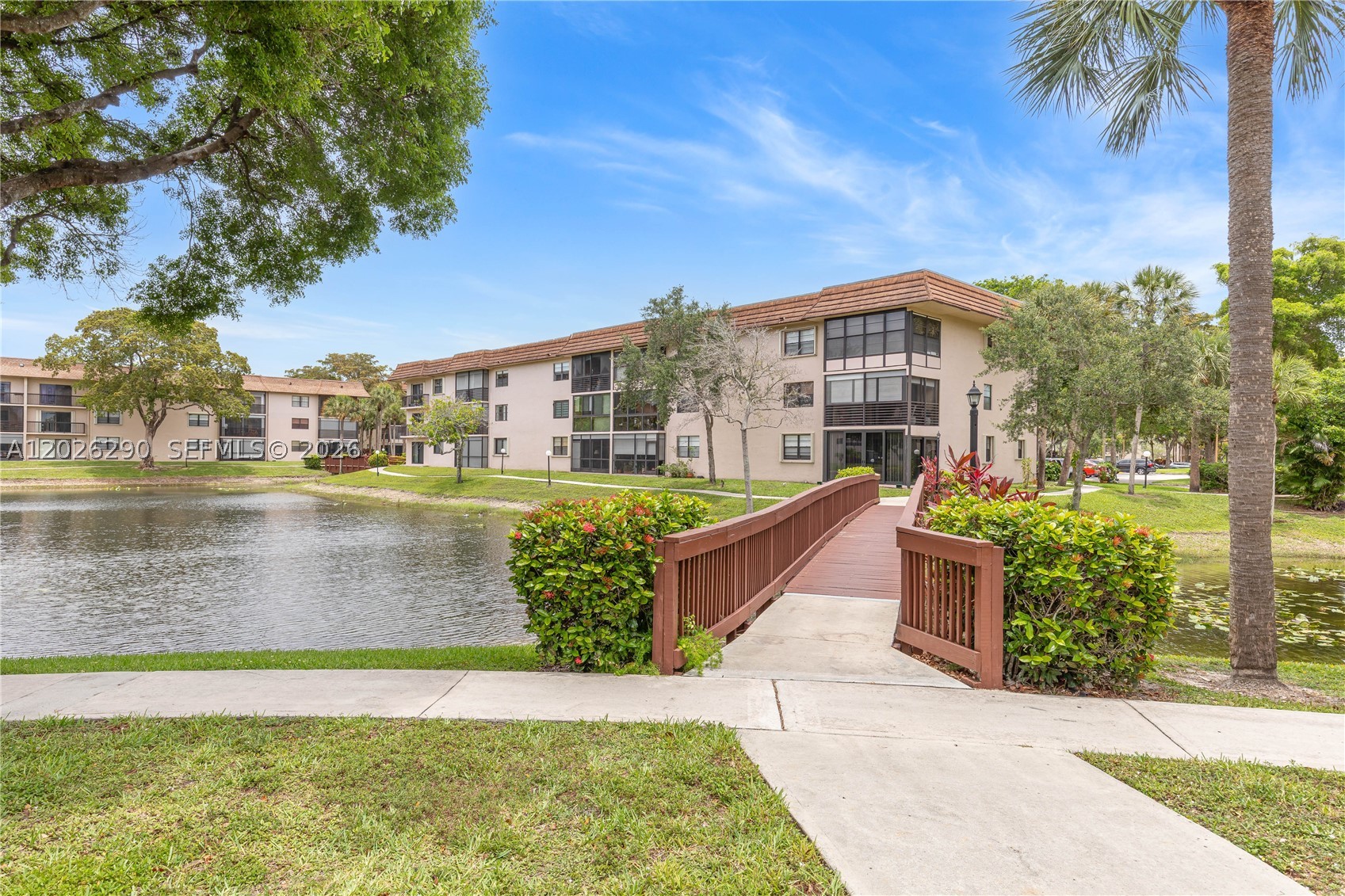 LAKES OF CARRIAGE HILLS - Residential