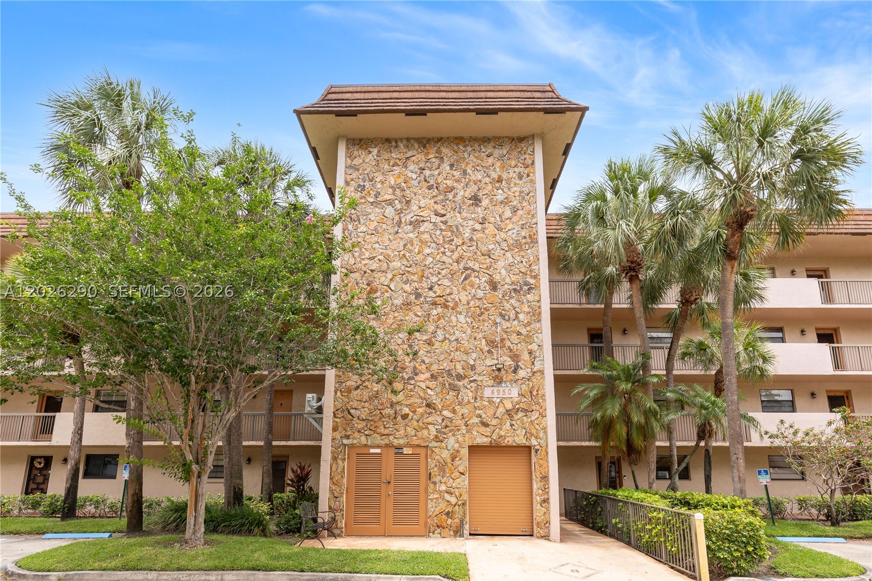 LAKES OF CARRIAGE HILLS - Residential
