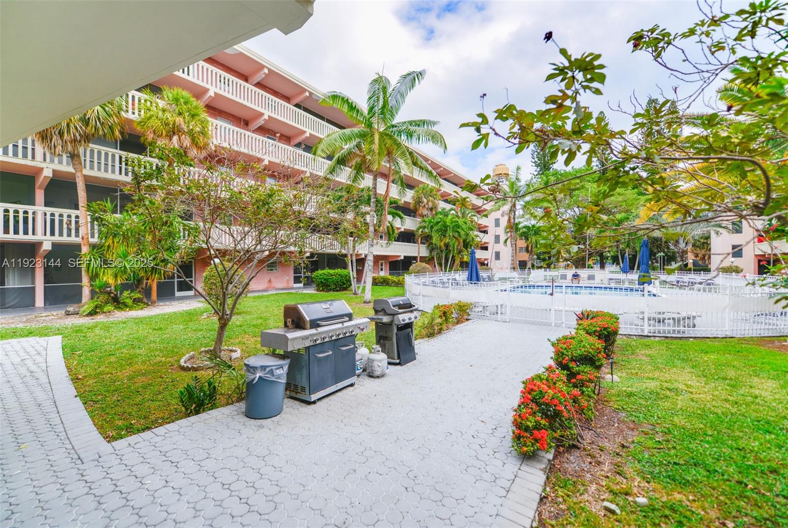 ELDORADO PLAZA WEST CONDO - Residential