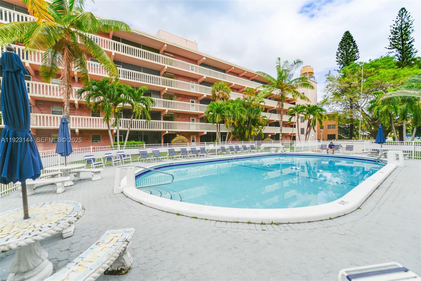 ELDORADO PLAZA WEST CONDO - Residential