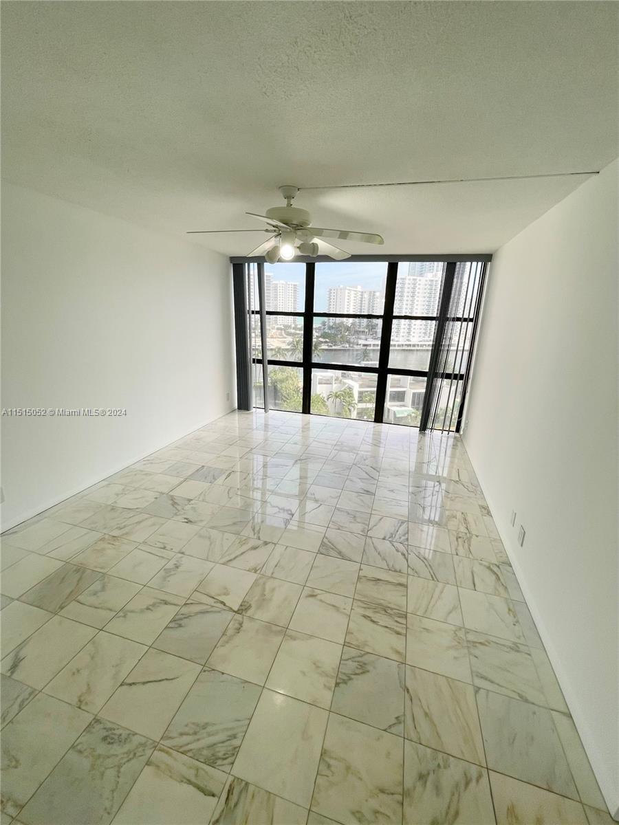 OCEANVIEW PARK CONDO - Residential Lease