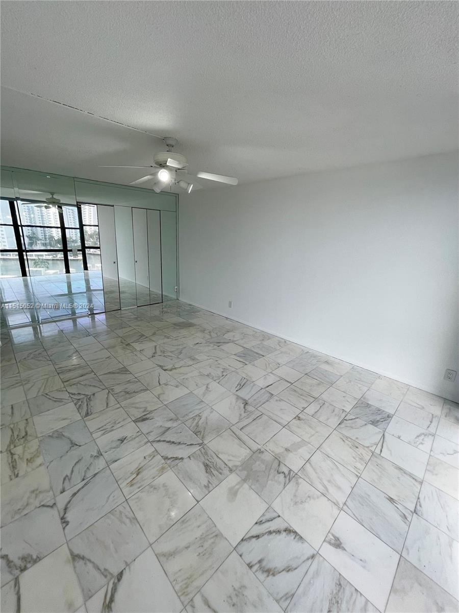 OCEANVIEW PARK CONDO - Residential Lease
