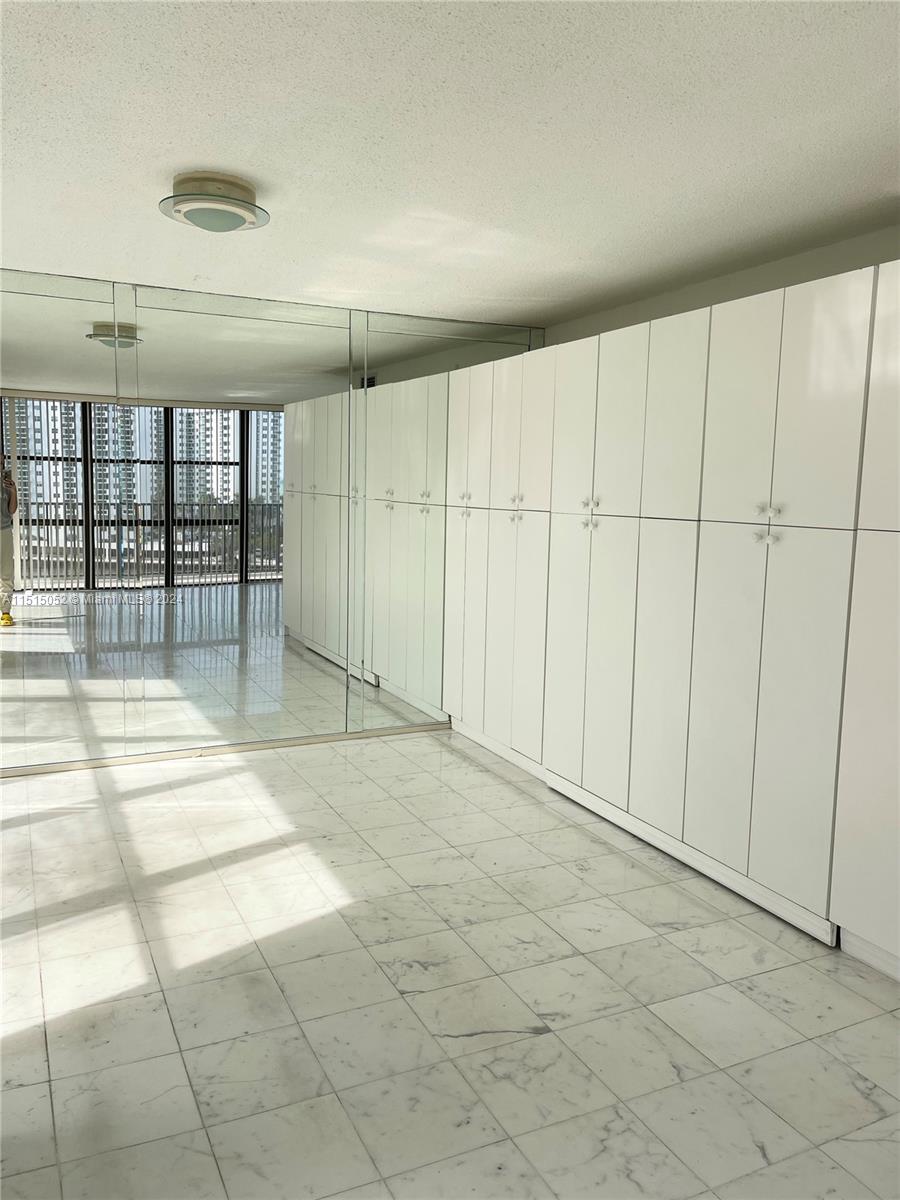 OCEANVIEW PARK CONDO - Residential Lease