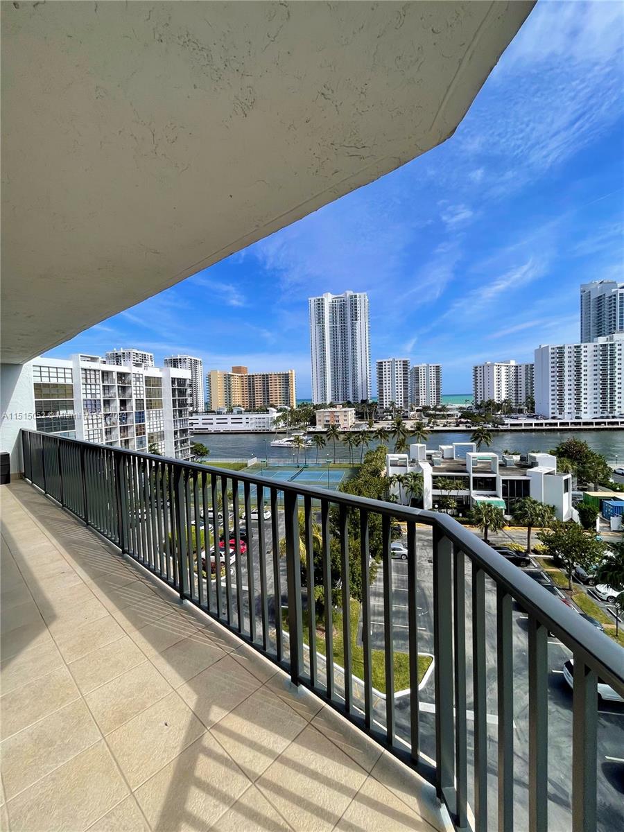OCEANVIEW PARK CONDO - Residential Lease
