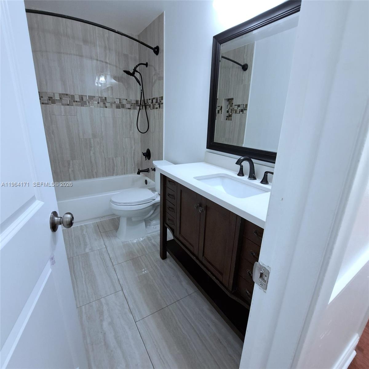 WOODSIDE ARMS CONDO - Residential Lease
