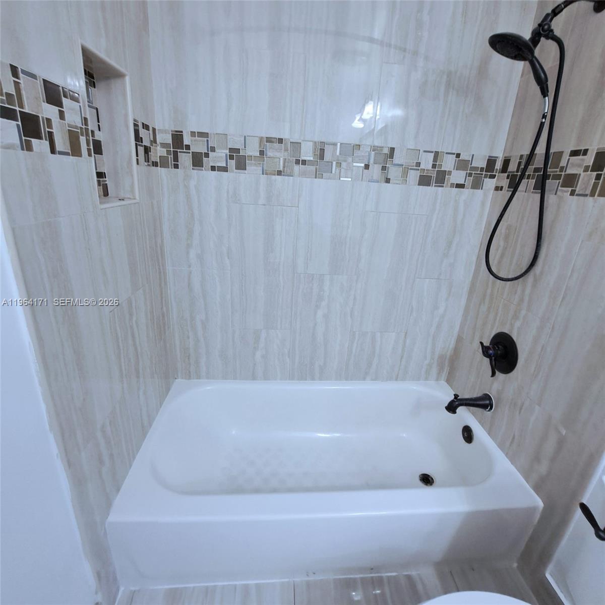 WOODSIDE ARMS CONDO - Residential Lease