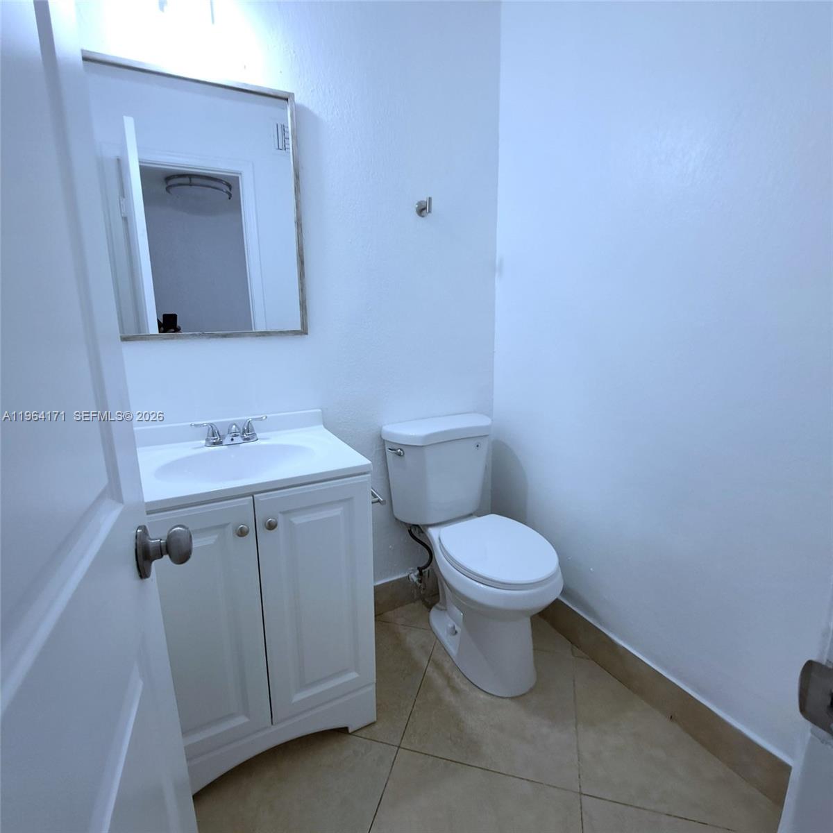 WOODSIDE ARMS CONDO - Residential Lease