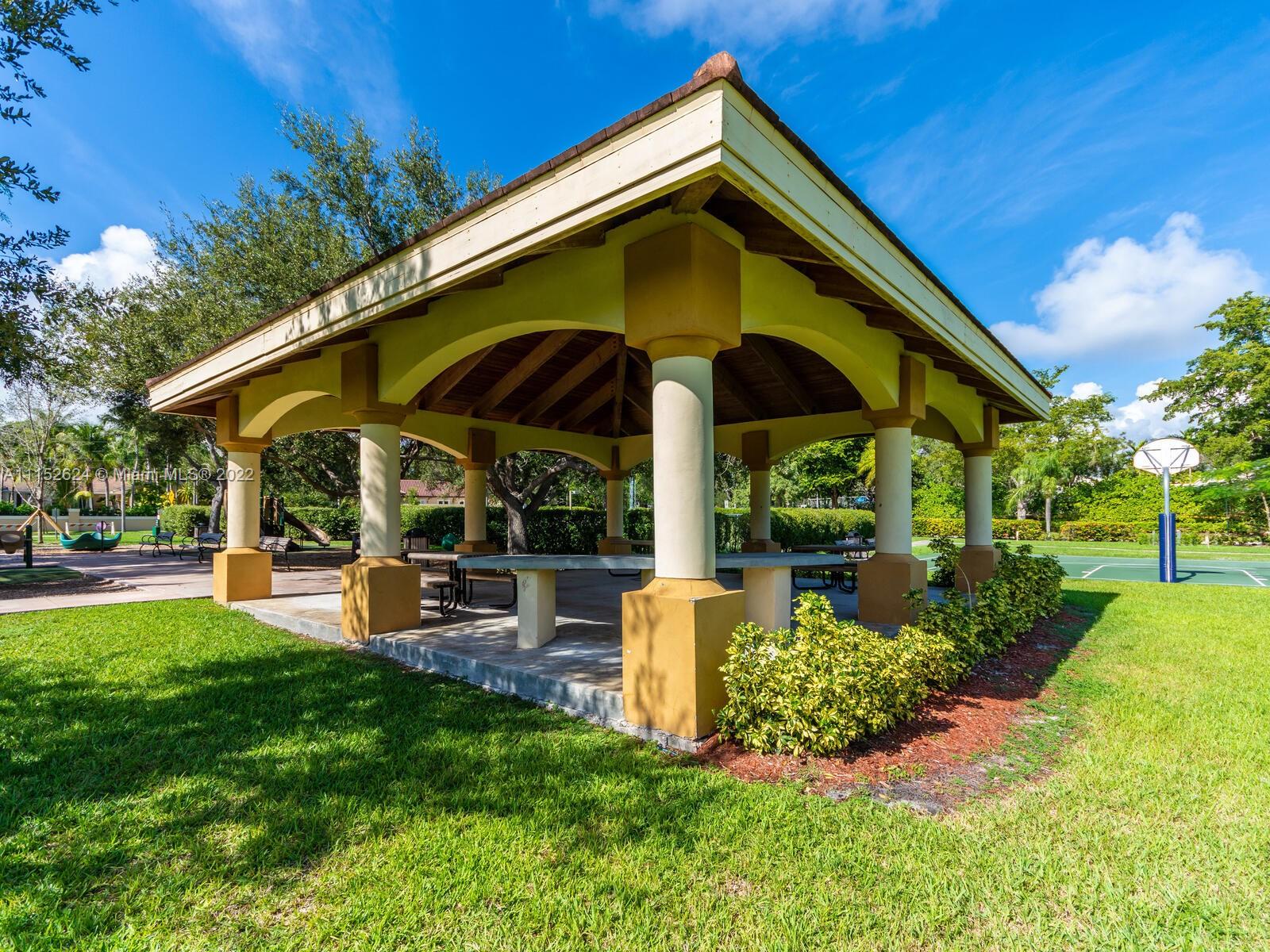 CORAL BAY SEC D - Residential