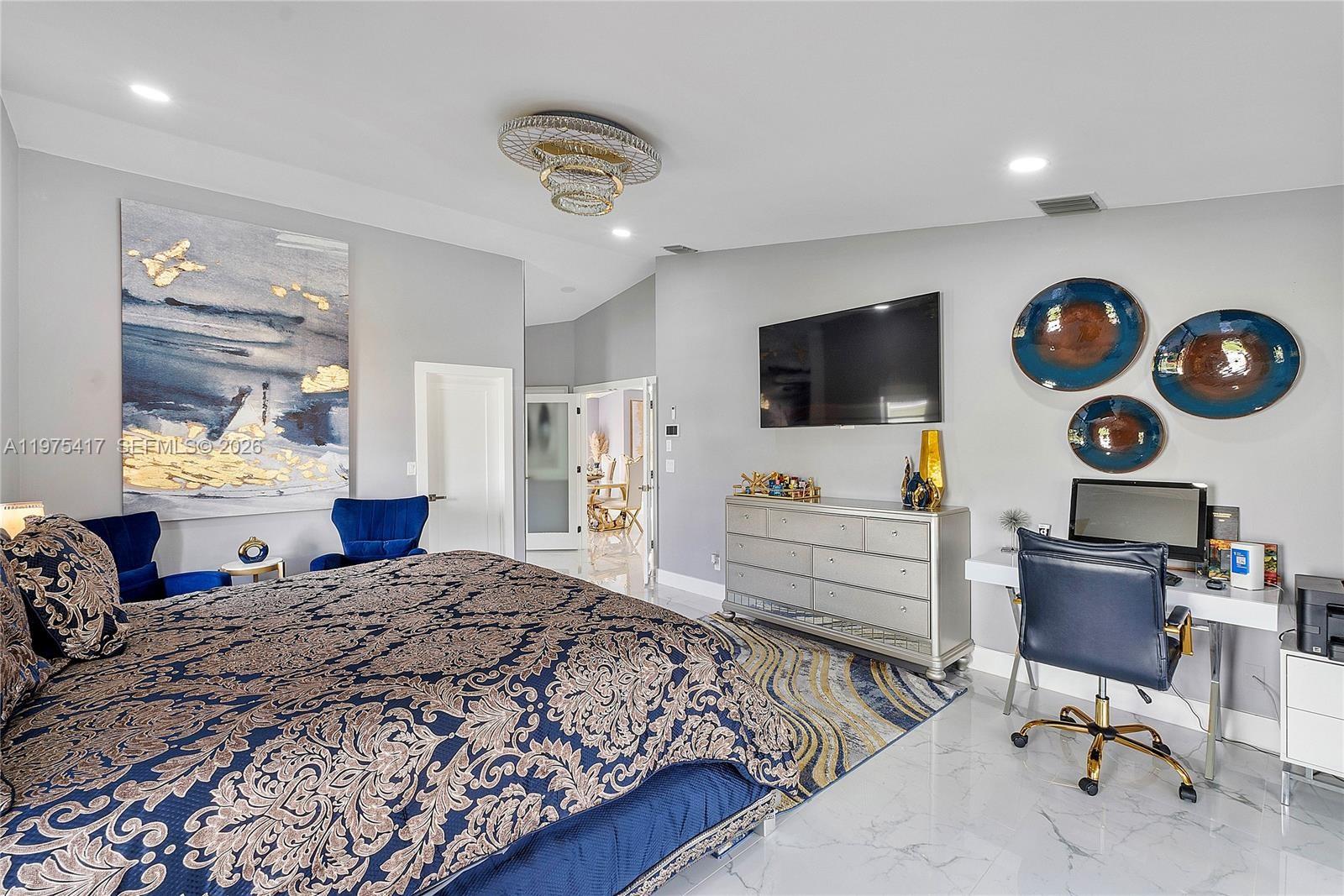 PINE RIDGE - Residential