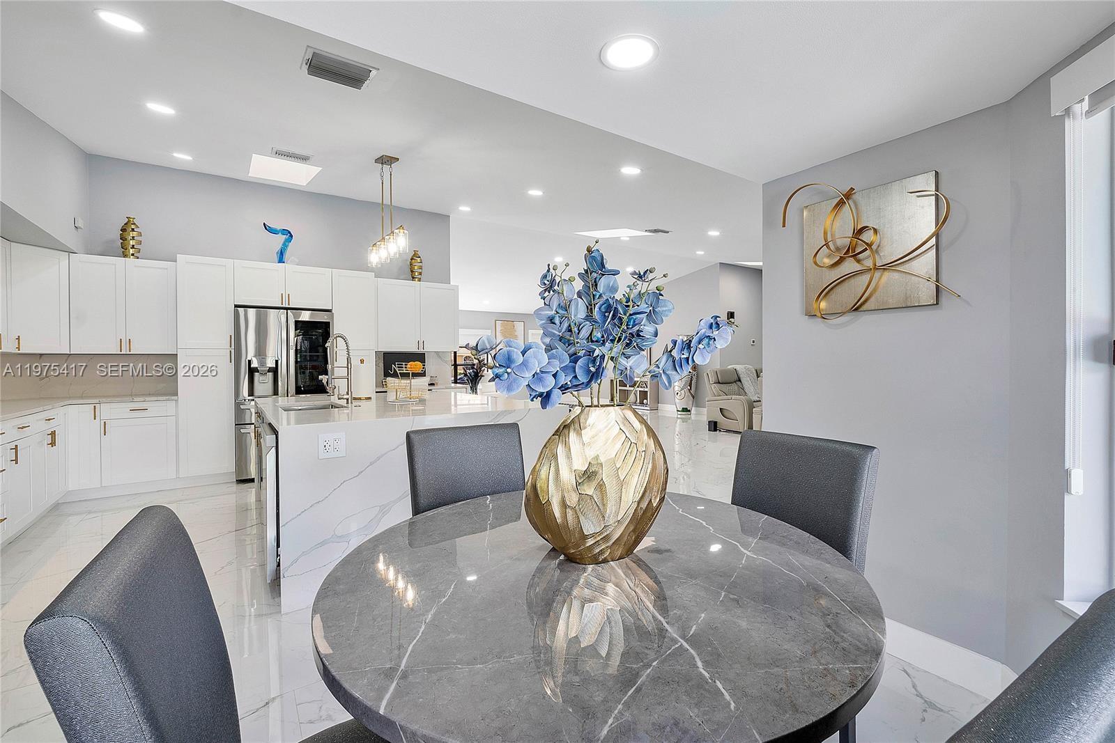 PINE RIDGE - Residential