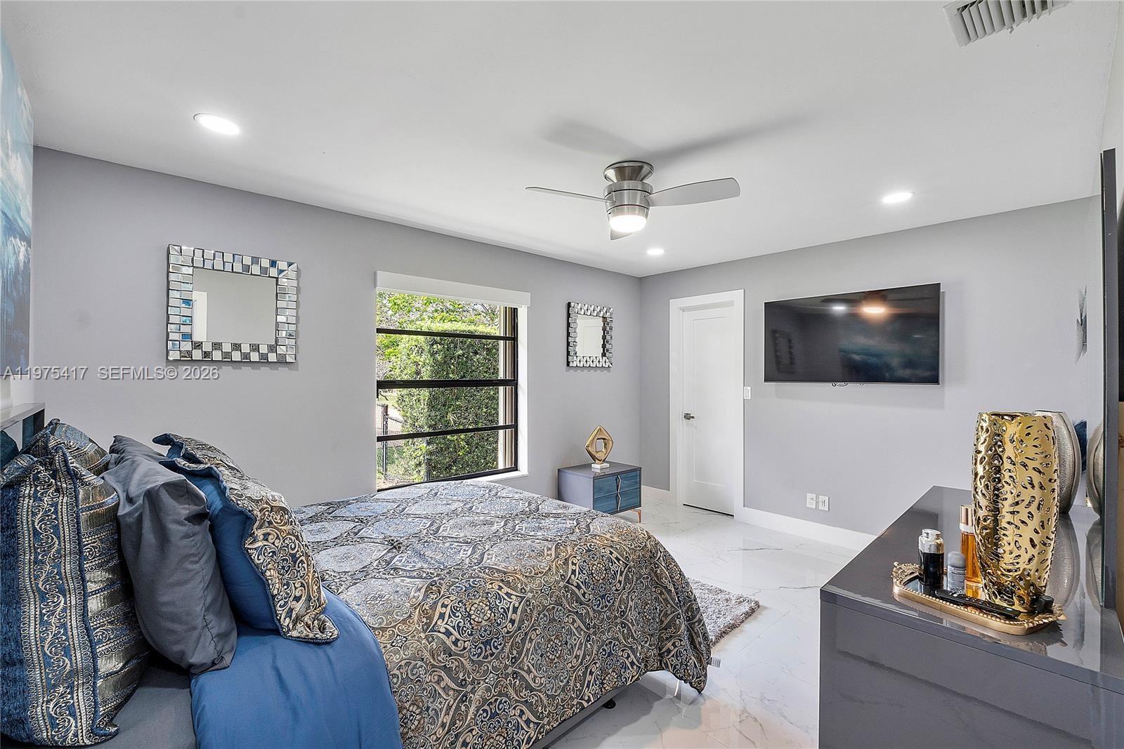 PINE RIDGE - Residential