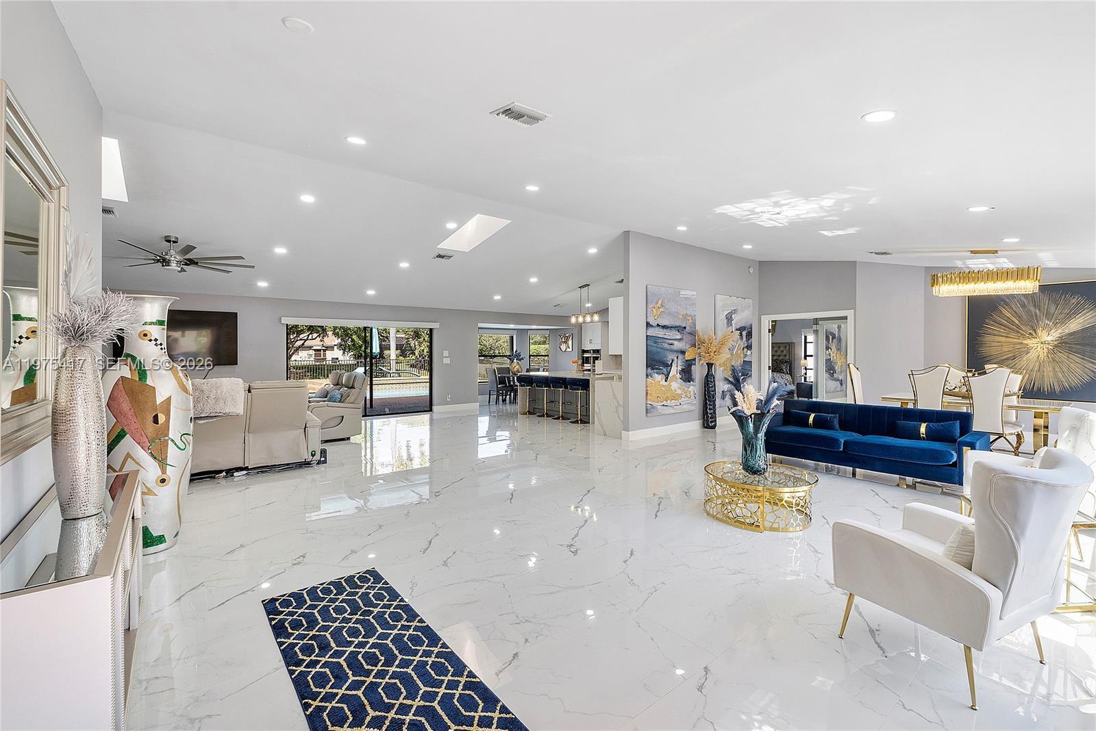 PINE RIDGE - Residential