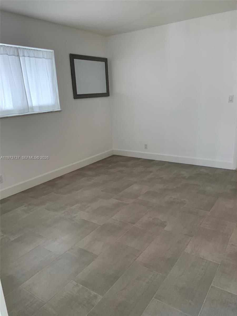 WESTGATE LAKE MANORS - Residential Lease