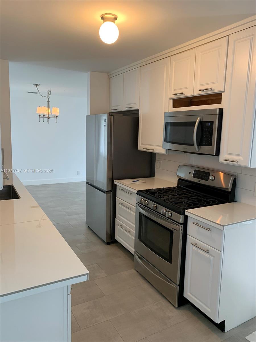 WESTGATE LAKE MANORS - Residential Lease