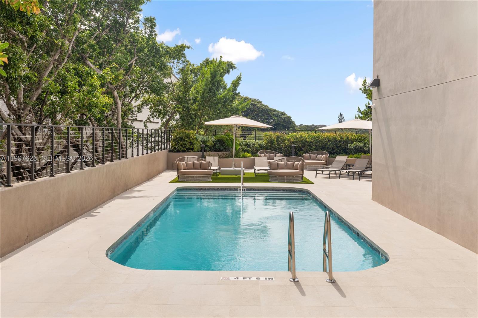 Arbor Coconut Grove - Residential
