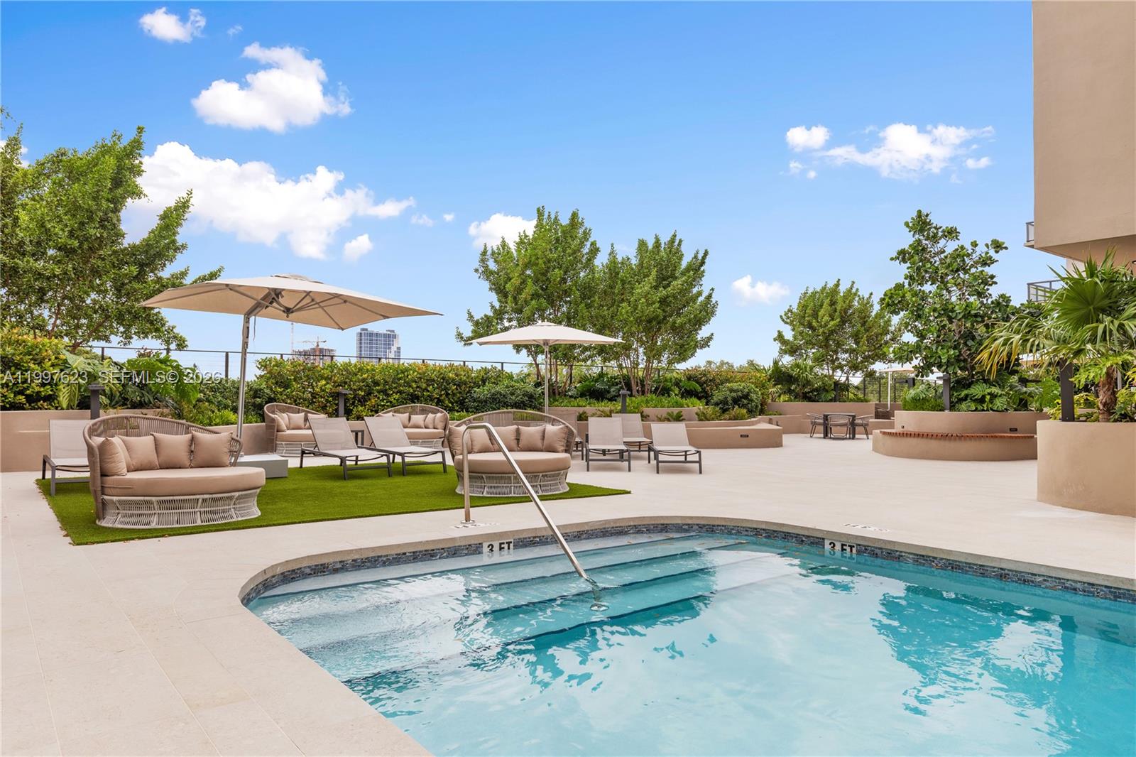 Arbor Coconut Grove - Residential