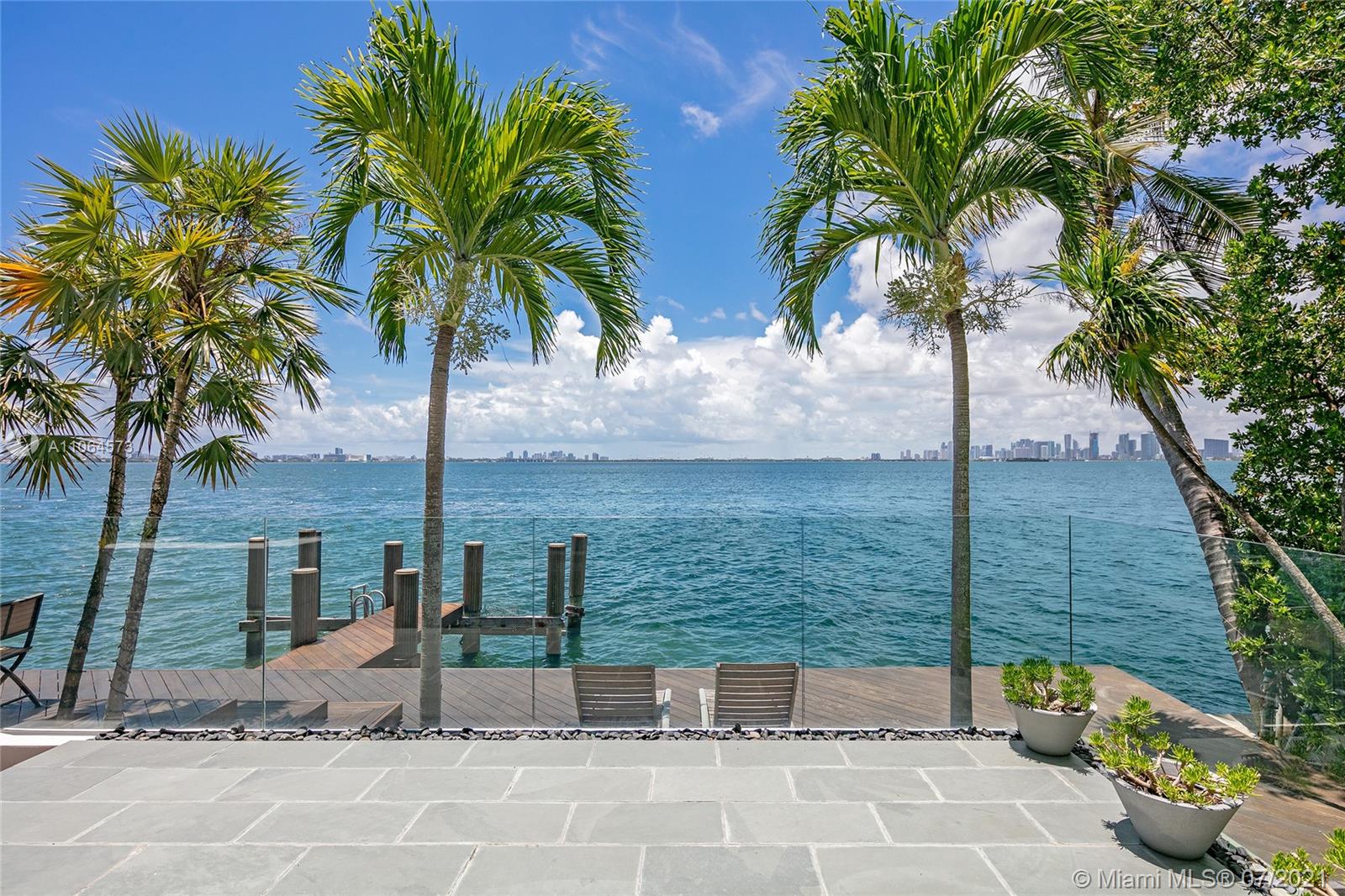 NORTH BAY ISLAND - Residential