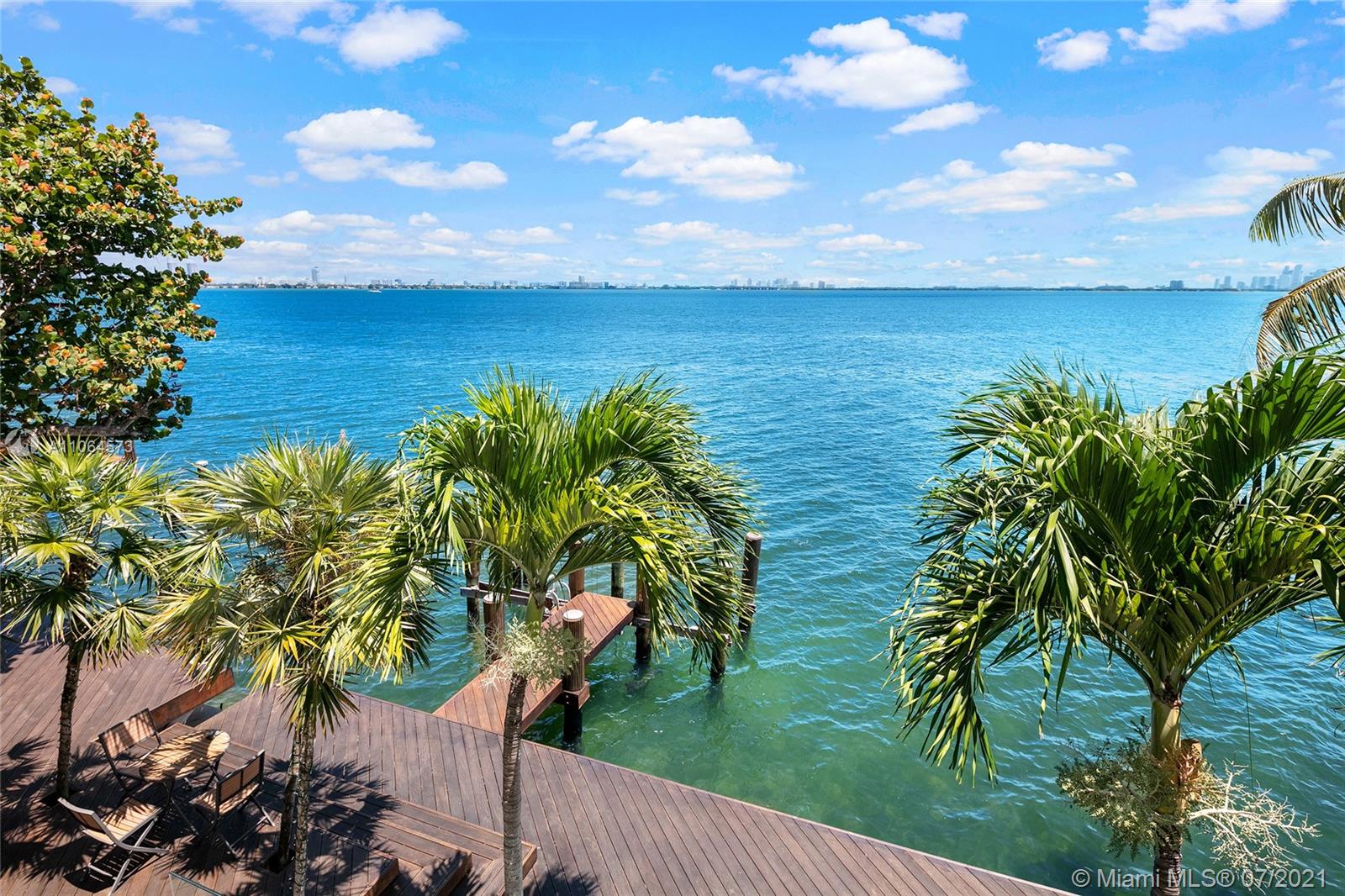 NORTH BAY ISLAND - Residential