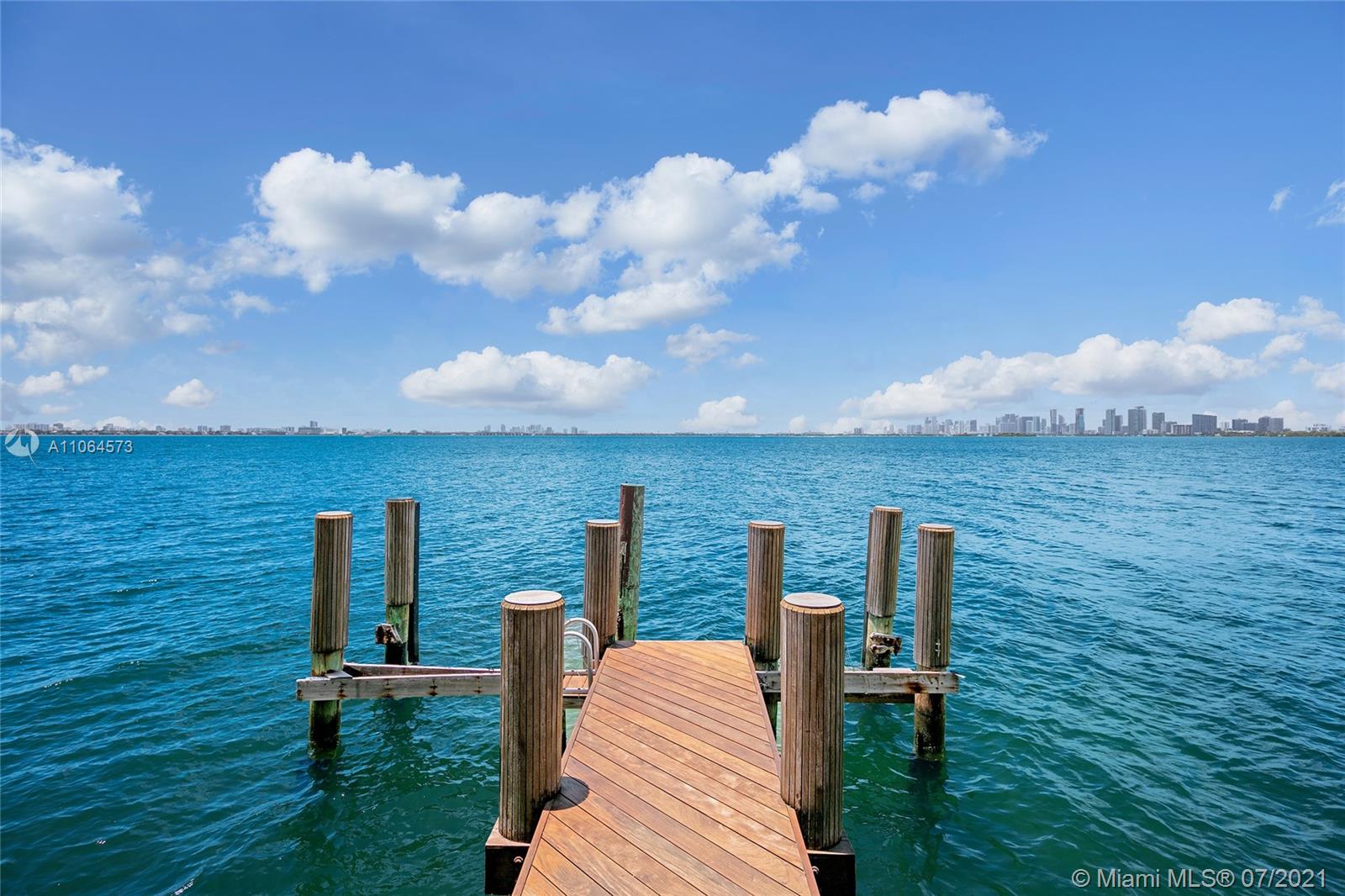 NORTH BAY ISLAND - Residential