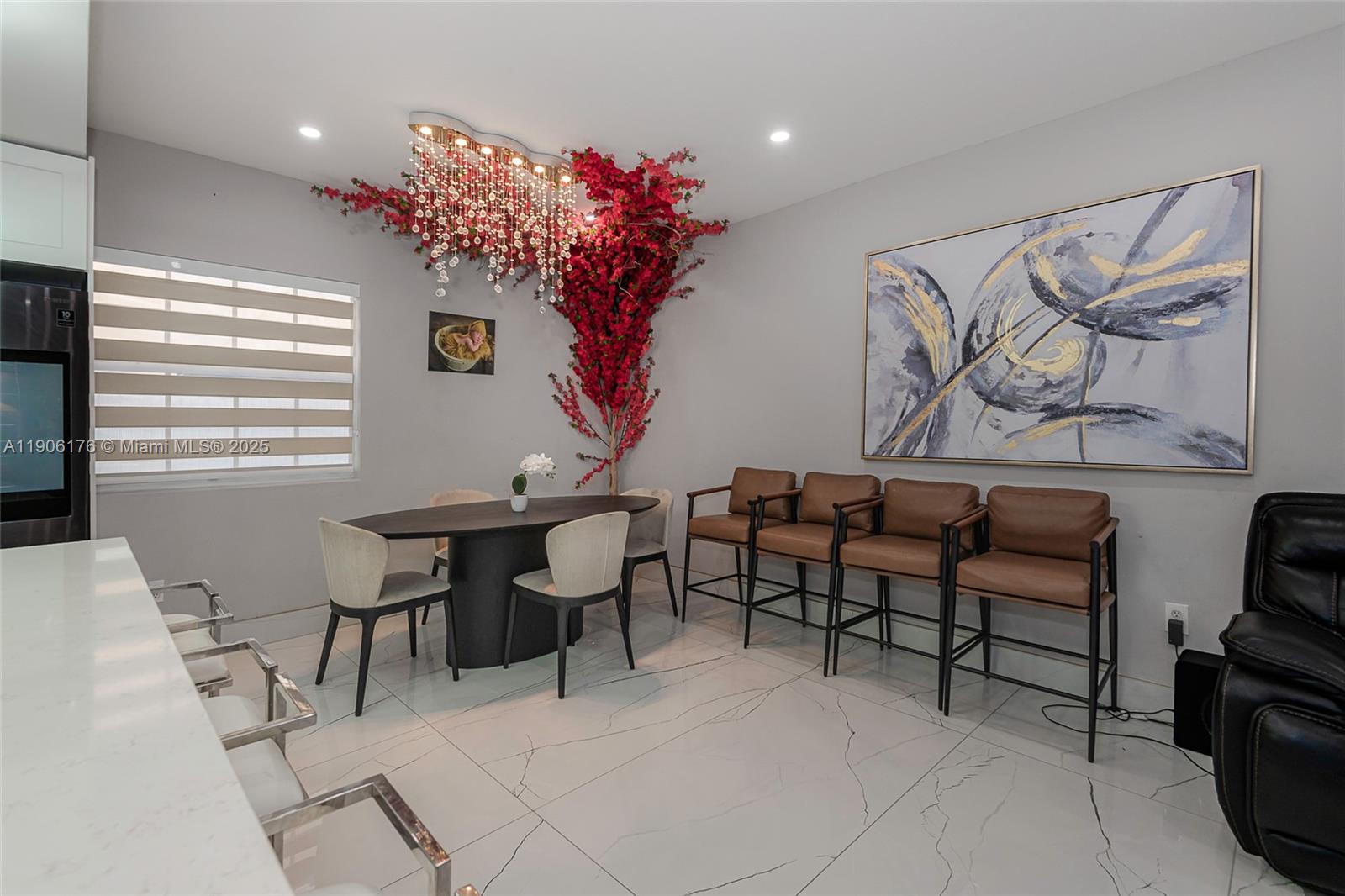 GARDEN CITY - Residential